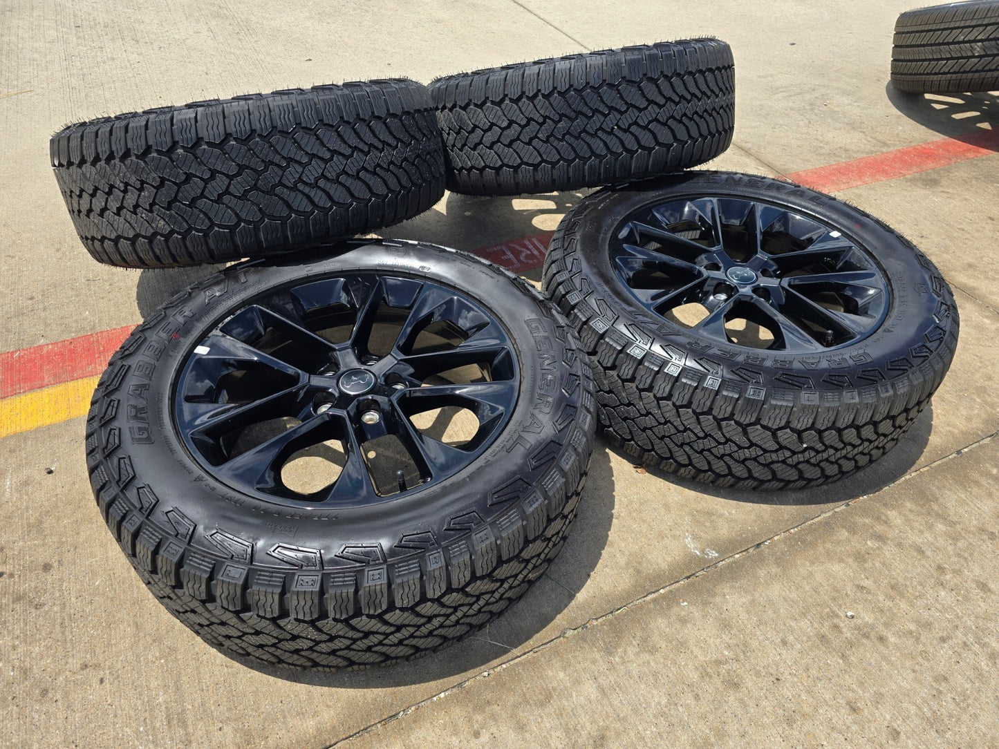20" Jeep Wrangler Rubicon OEM 9262 wheels rims Gladiator GENERAL 2025 2026 NEW