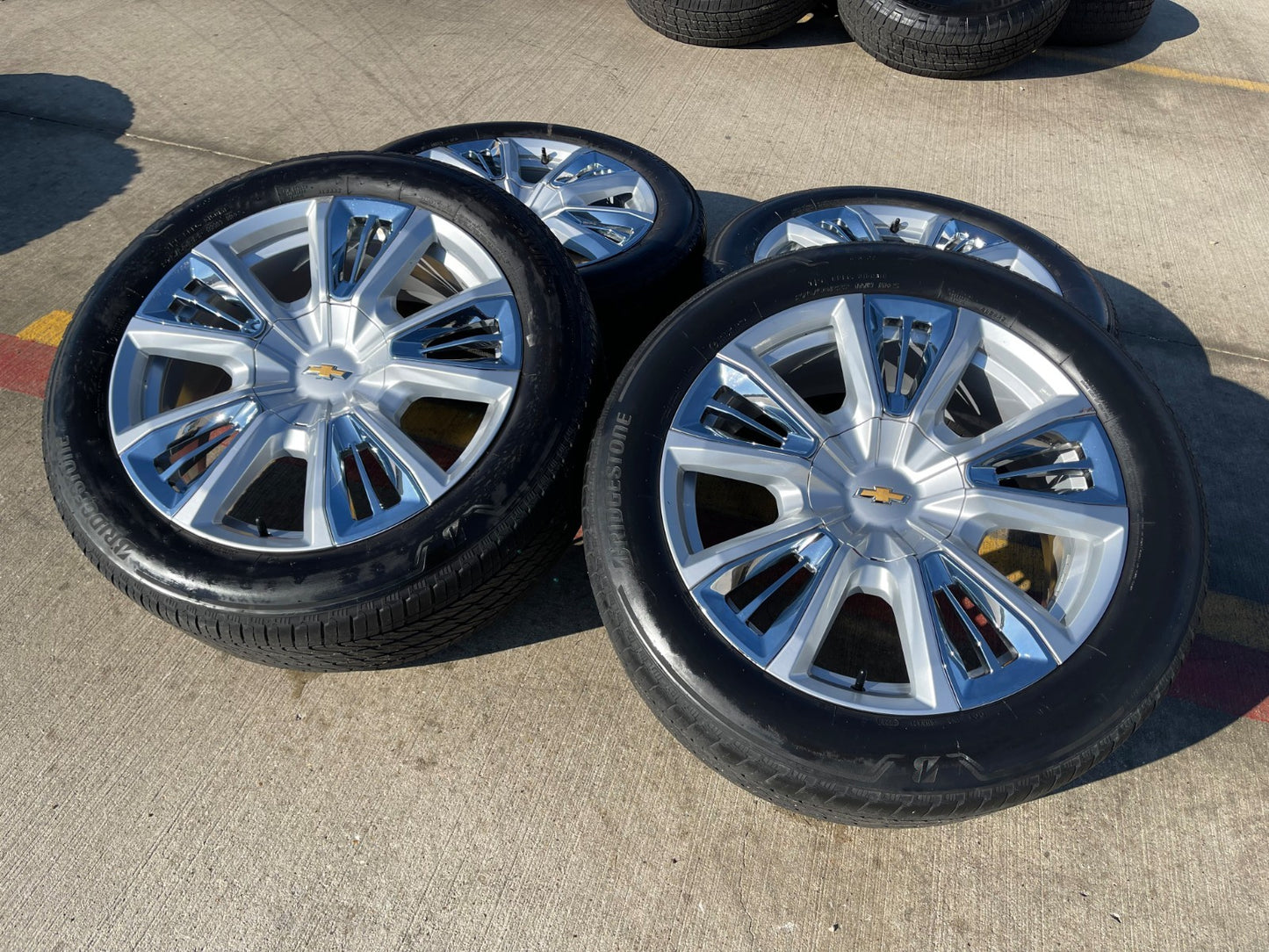 22" Chevy Tahoe RST Premier OEM wheels rims 14046 96951 Silverado Suburban