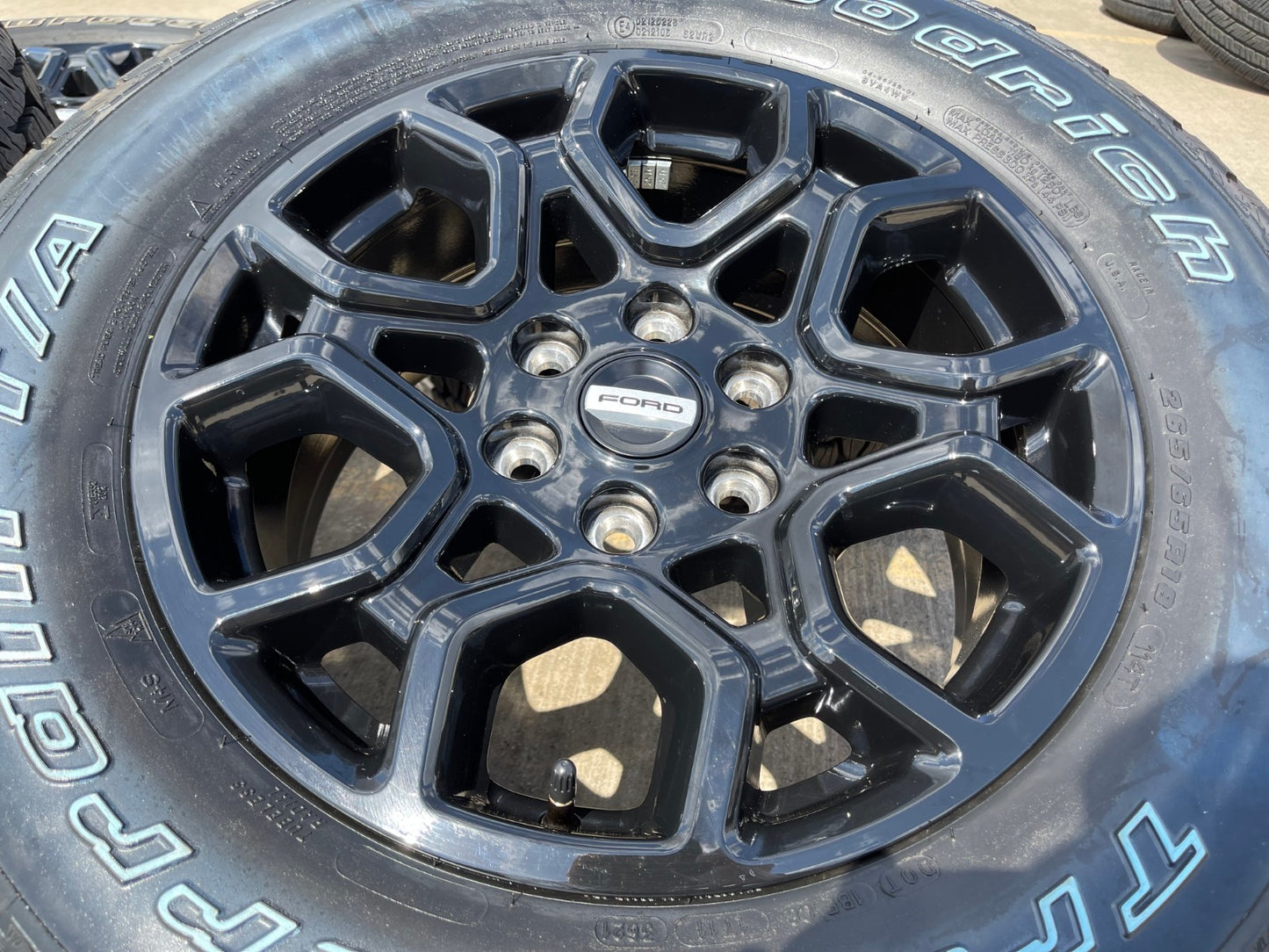 18" Ford F-150 OEM rims wheels 95049 10340 Expedition BFG