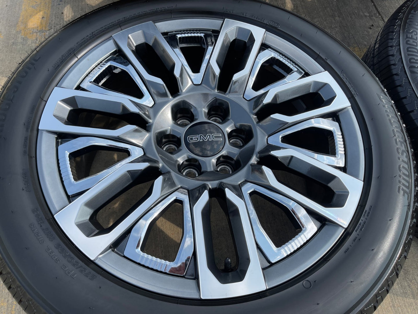 22" GMC Yukon Chevy Tahoe Escalade OEM 14133 95486 wheels rims 2026 2027 NEW