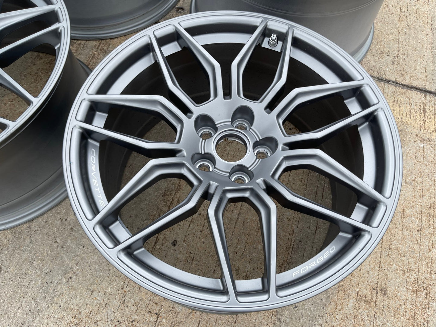 20" + 21" Chevy Corvette Z06 C8 OEM 95580 95581 wheels rims 2024 2025 2026 NEW