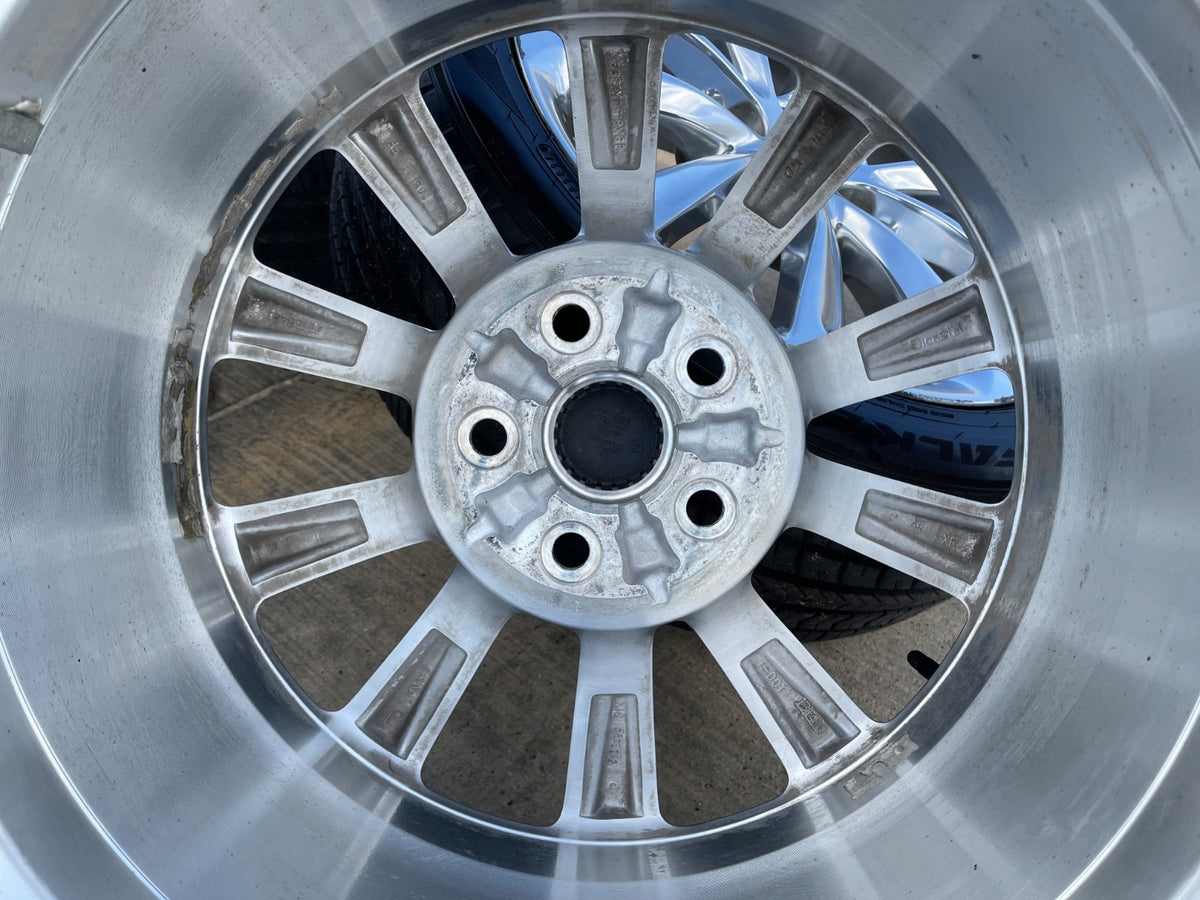 19" Cadillac XTS CT5 CT6 Platinum OEM 4773 4696 wheels rims FALKEN SET