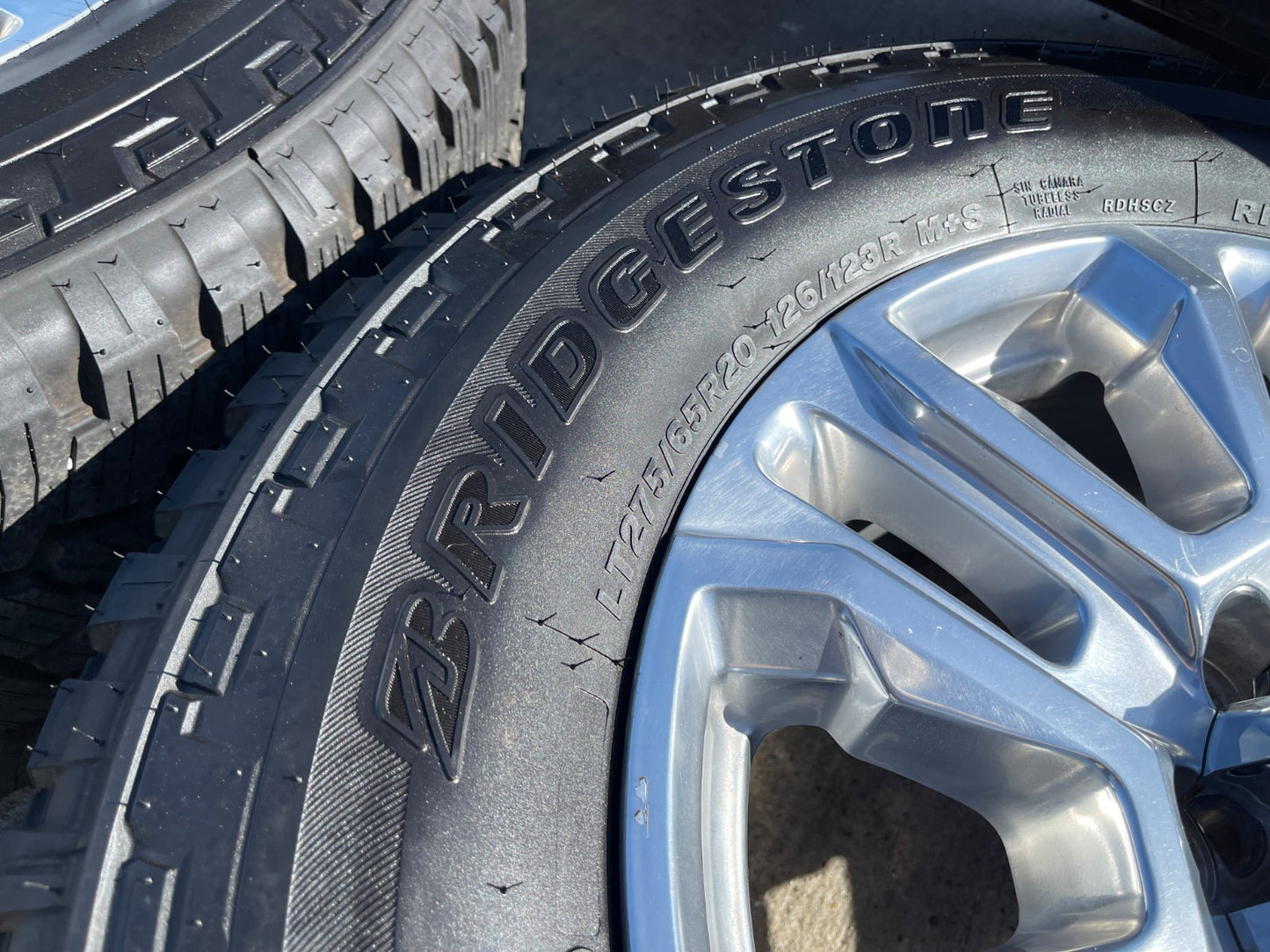 20" GMC Sierra Denali 2500 3500 OEM 5957 wheels rims tires DISCOUNTED