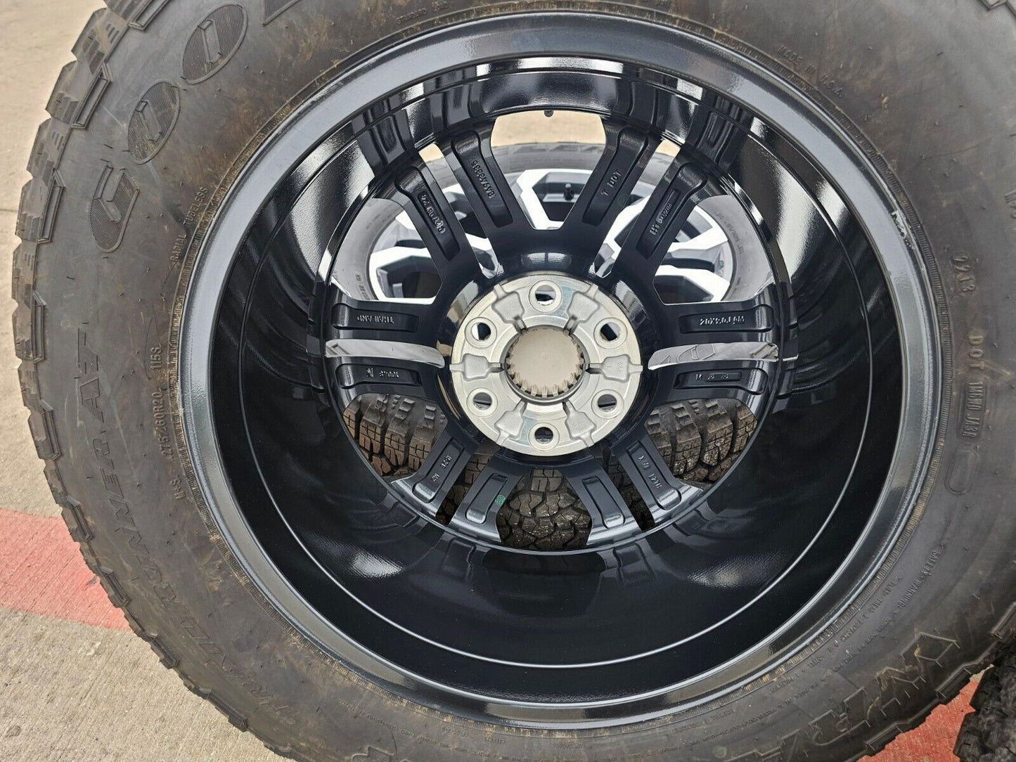 20" GMC Sierra Canyon Chevy Silverado OEM wheels rims 95780 tires 2024 2025 NEW