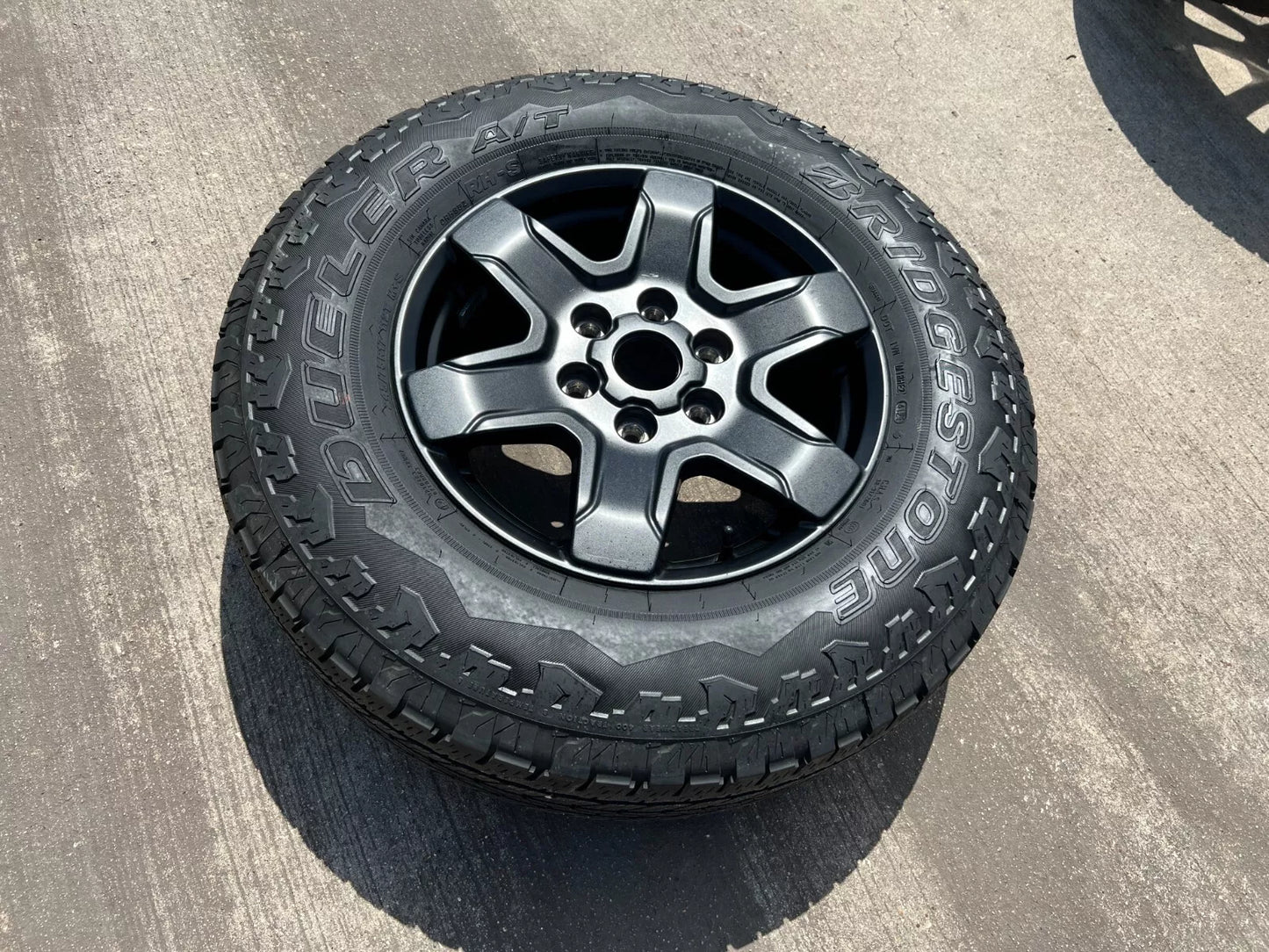 17" Ford Bronco wheel rim 95292 10383 SASQUATCH Ranger 2021 2022 2023 2024 NEW