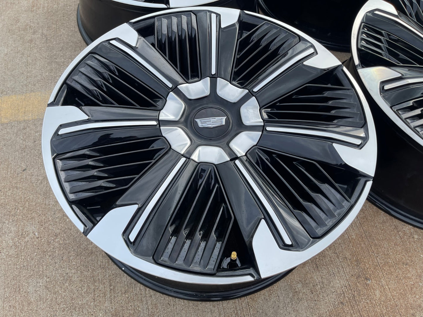 24" Cadillac Escalade IQ EV OEM 8x165 wheels rims Hummer 2500 2024 2025 2026 NEW