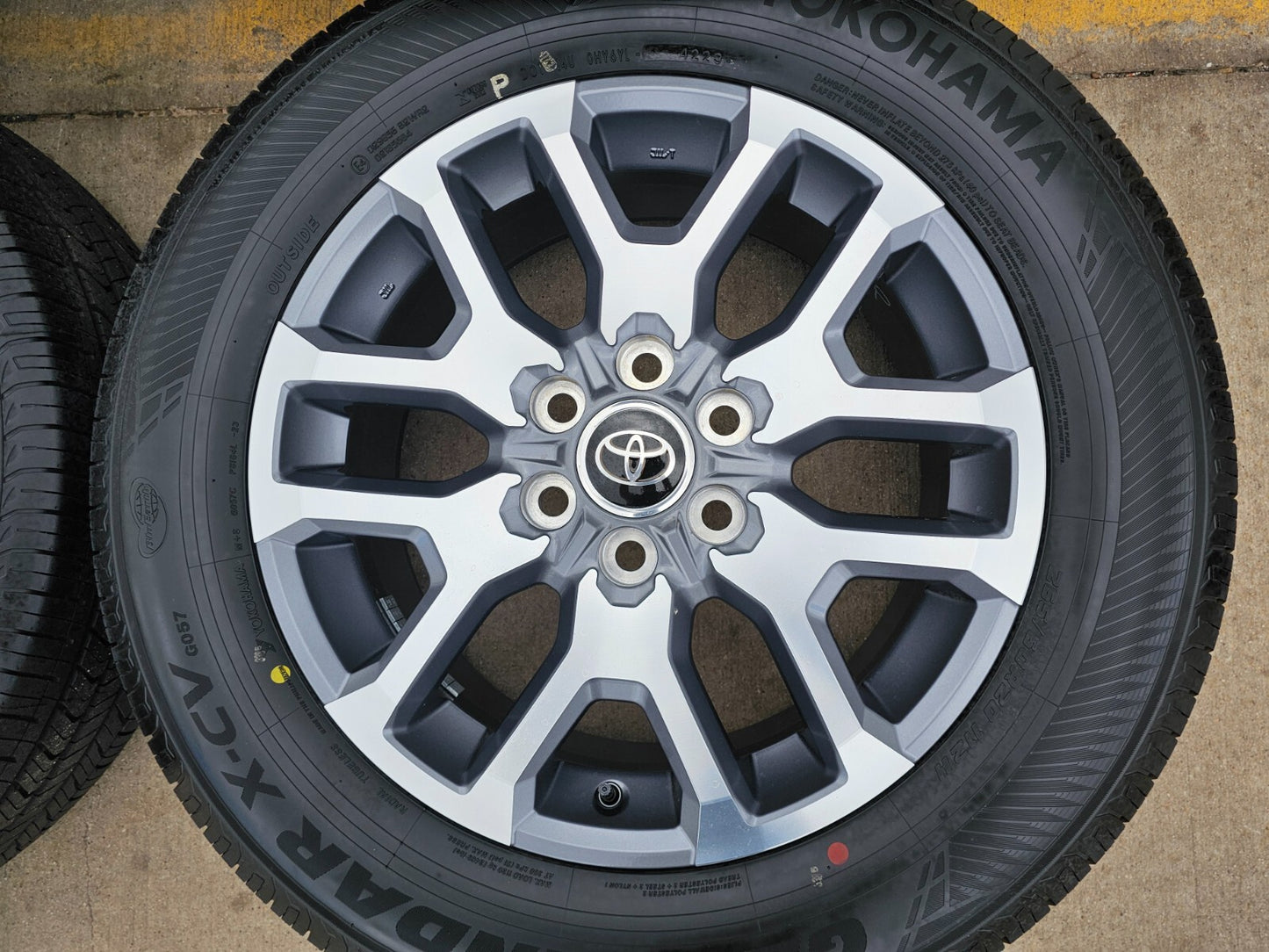 20" Toyota Tundra TSS TRD OEM wheels rims 95359 75277 Sequoia 2024 2025 2026 NEW