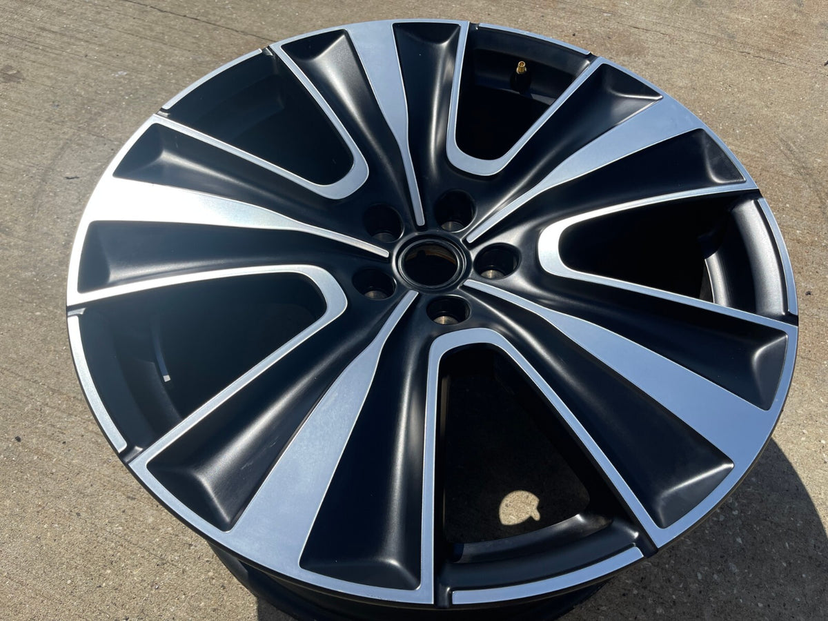 (1) 22" Range Rover AUTOBIOGRAPHY OEM wheel rim Land spare 2023 2024 2025 2026