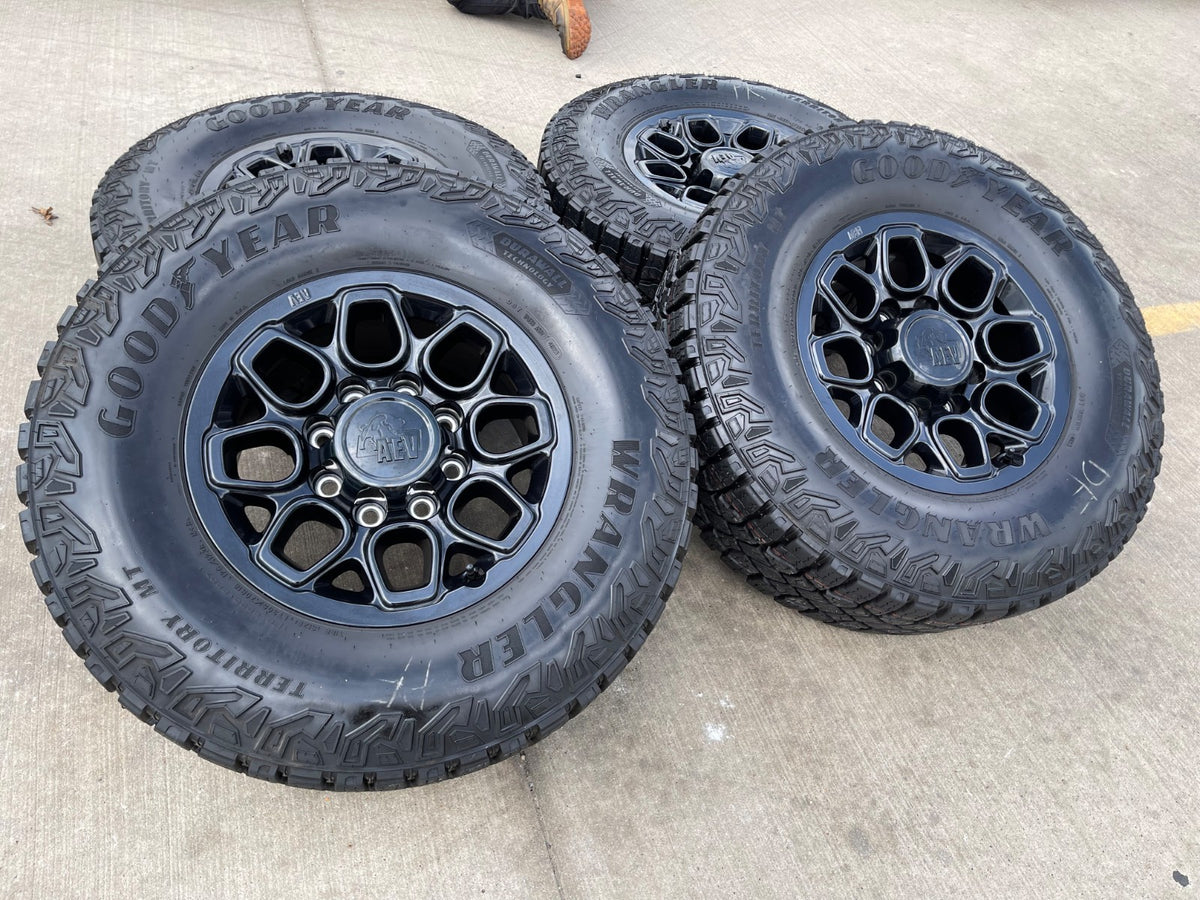 18" AEV Chevy BISON Trail Boss ZR2 2500 OEM wheels rims GMC Sierra SET 35"