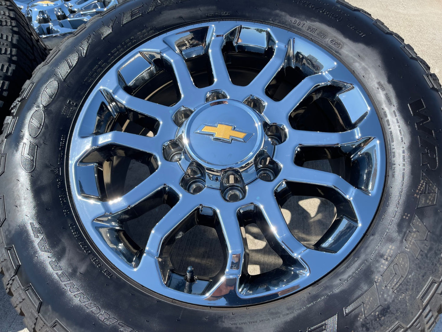 20" Chevy Silverado HIGH COUNTRY GMC Sierra AT4 2500 OEM 95685 wheels RIMS ONLY