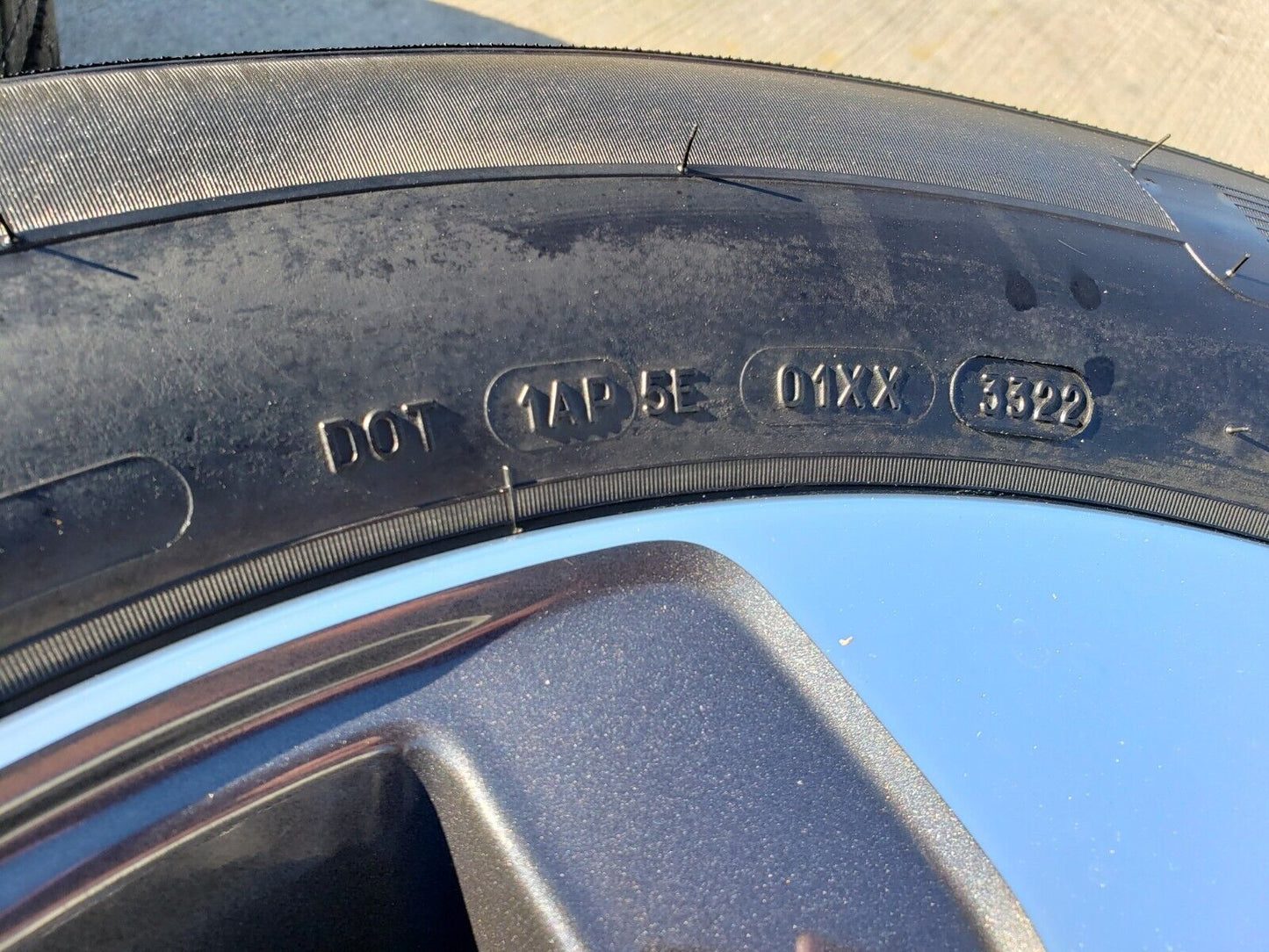 18" Jeep Grand Cherokee L OEM wheels rims 9308 Durango tires MICHELIN
