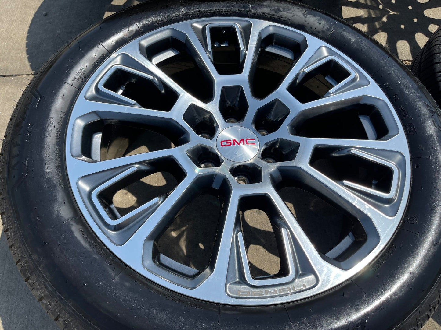 22" GMC Yukon Sierra DENALI OEM wheels rims Tahoe 2025 2026 2027 BRIDGESTONE NEW