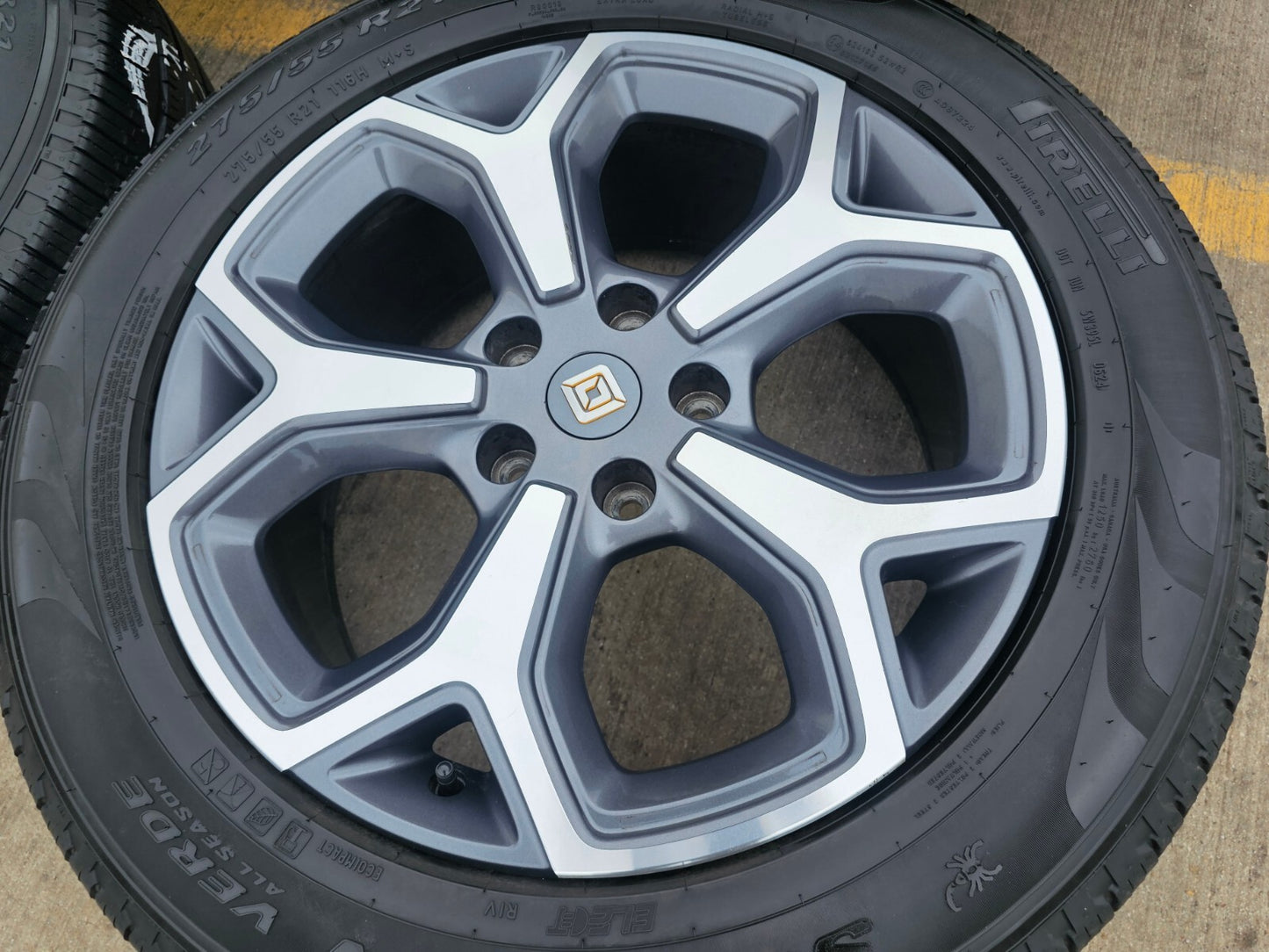 (4) 21" Rivian R1T R1S OEM wheels rims 2022 2023 2024 2025 2026 2027