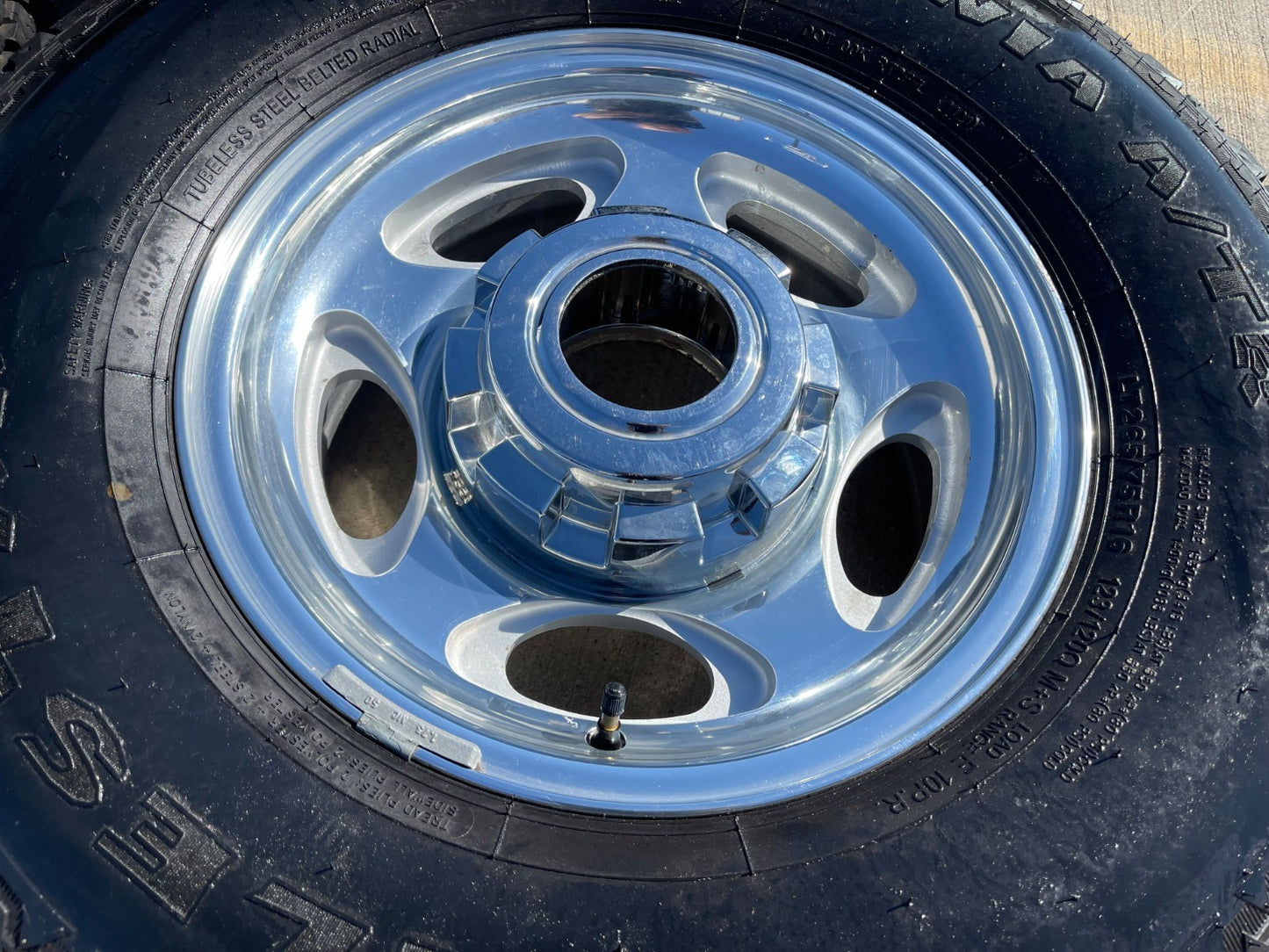 16" Ford F-250 F-350 Excursion OEM 3408 polished wheels rims tires