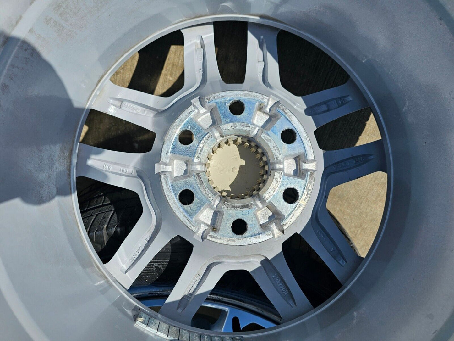 18" Chevy Silverado 1500 Suburban Tahoe OEM 5912 wheels rims GMC MICHELIN
