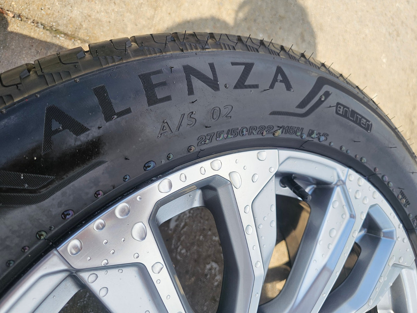 22" GMC Yukon Sierra DENALI OEM wheels rims 14025 97000 tires BRIDGESTONE SET