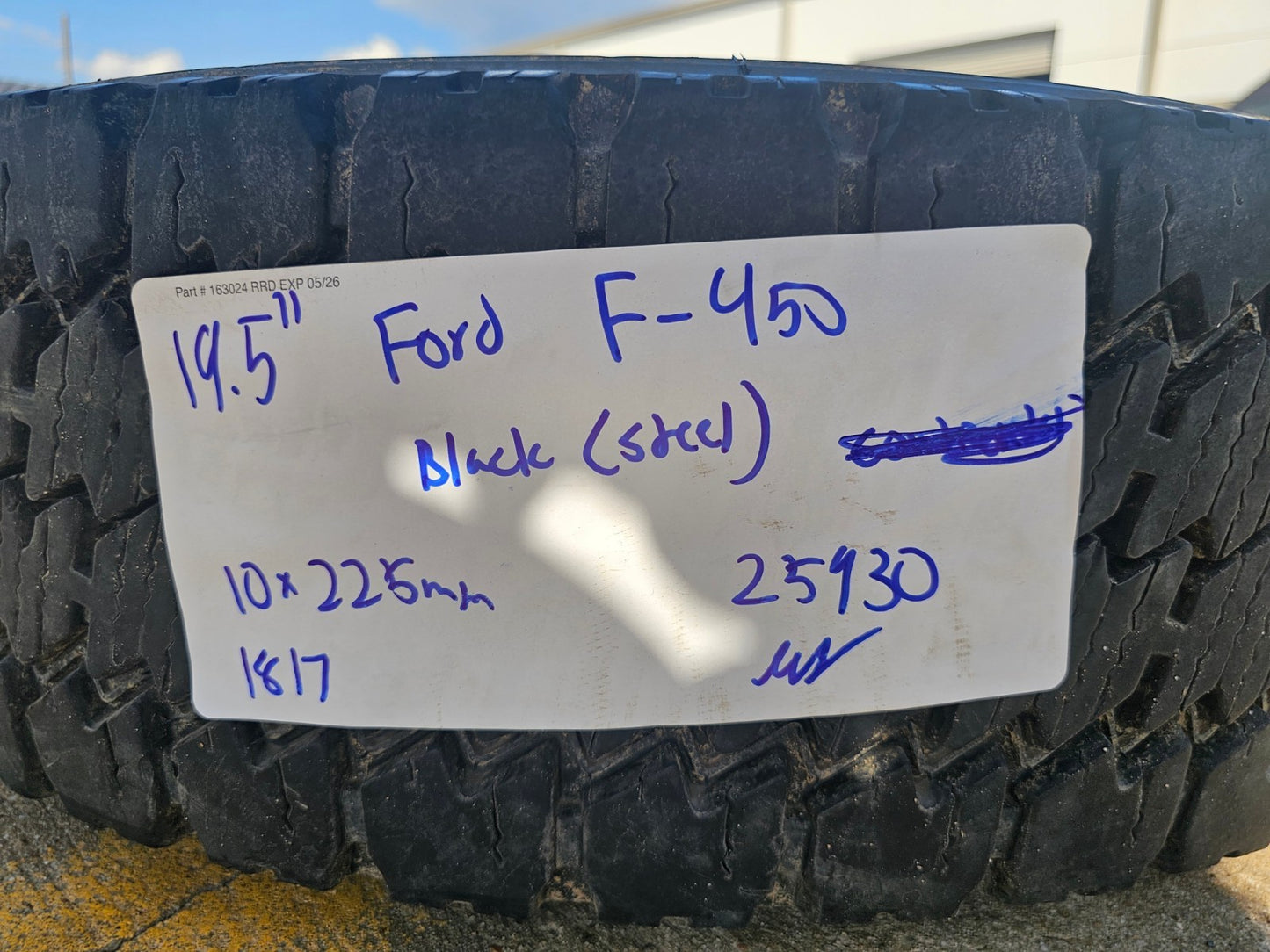 19.5" Ford F-450 F-550 Dually rim RAM 4500 OEM 10x225 spare MICHELIN