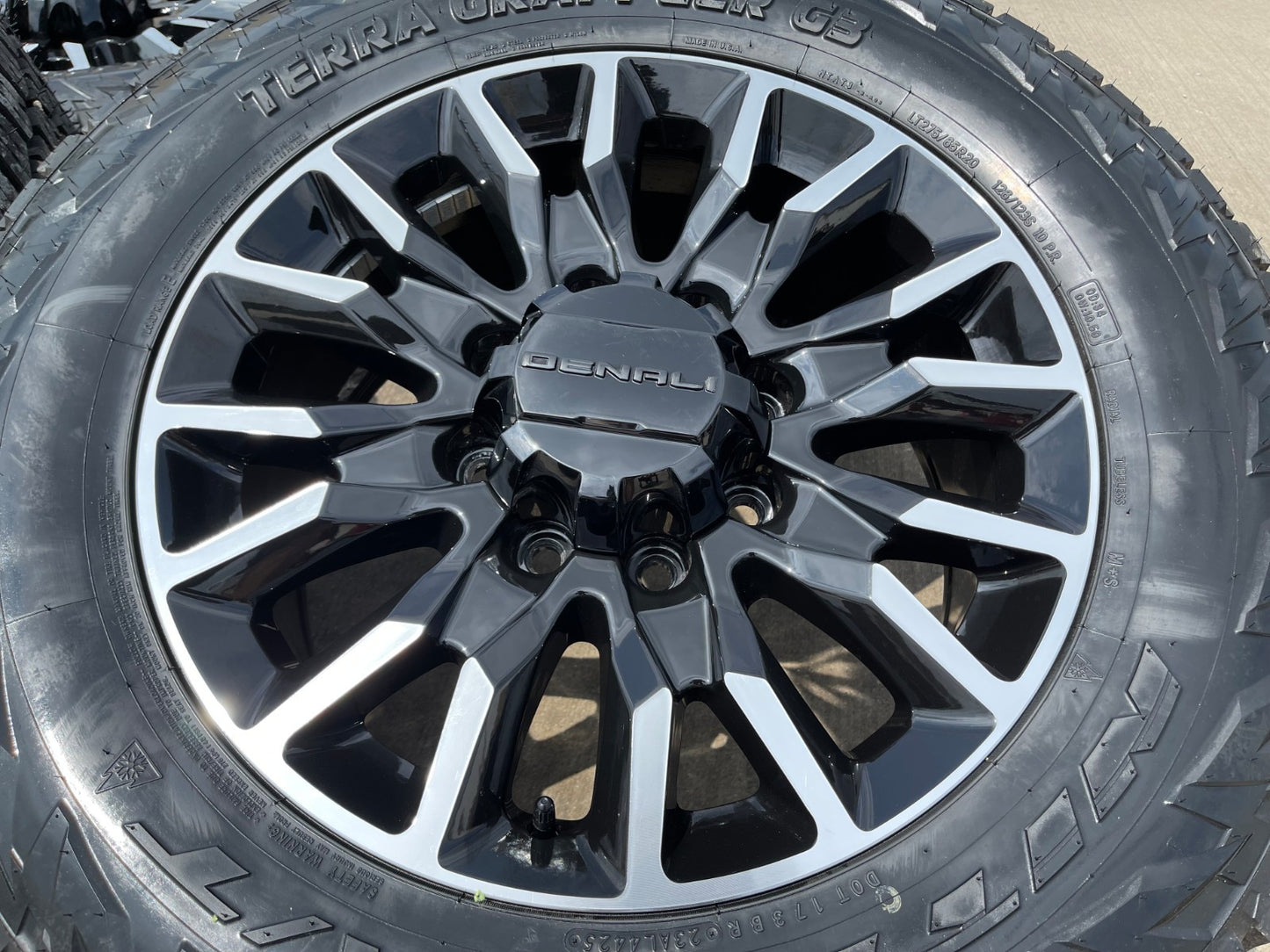 20" GMC Sierra Chevy Silverado 2500 3500 OEM Replica wheels rims NITRO 34" NEW
