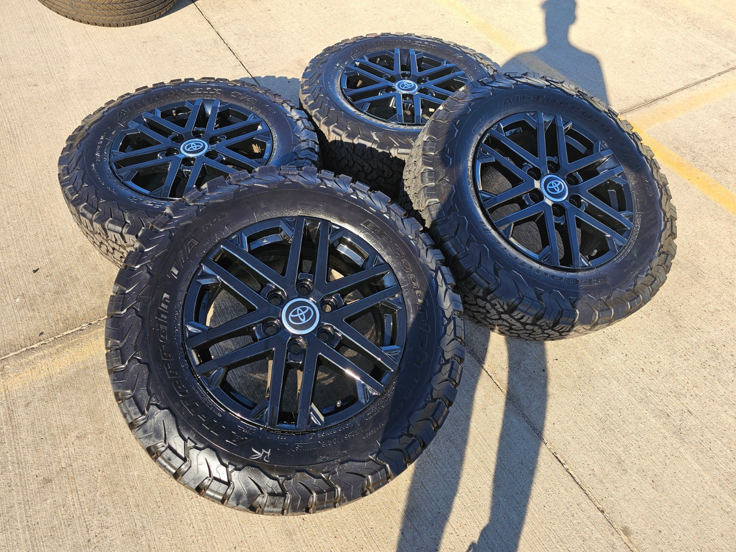 18" Toyota Tundra Sequoia TRD OEM 75281 wheels rims LX600 2025 2026 NEW BFG KO2