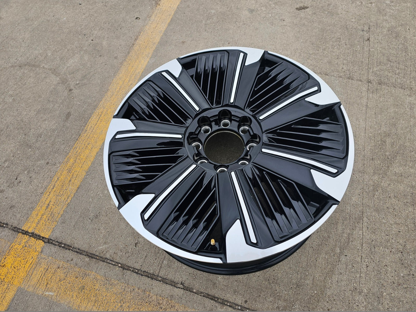 24" Cadillac Escalade IQ EV OEM 8x165 wheel rim spare Hummer 2500 2023 2024 2025