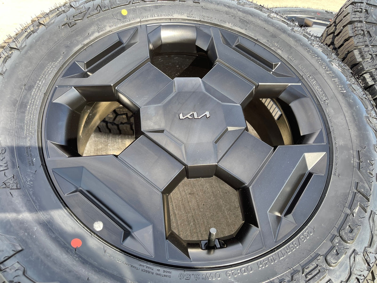 17" Kia Sorento X-PRO OEM wheels rims Telluride Sedona SET NEW FALKEN A/T4