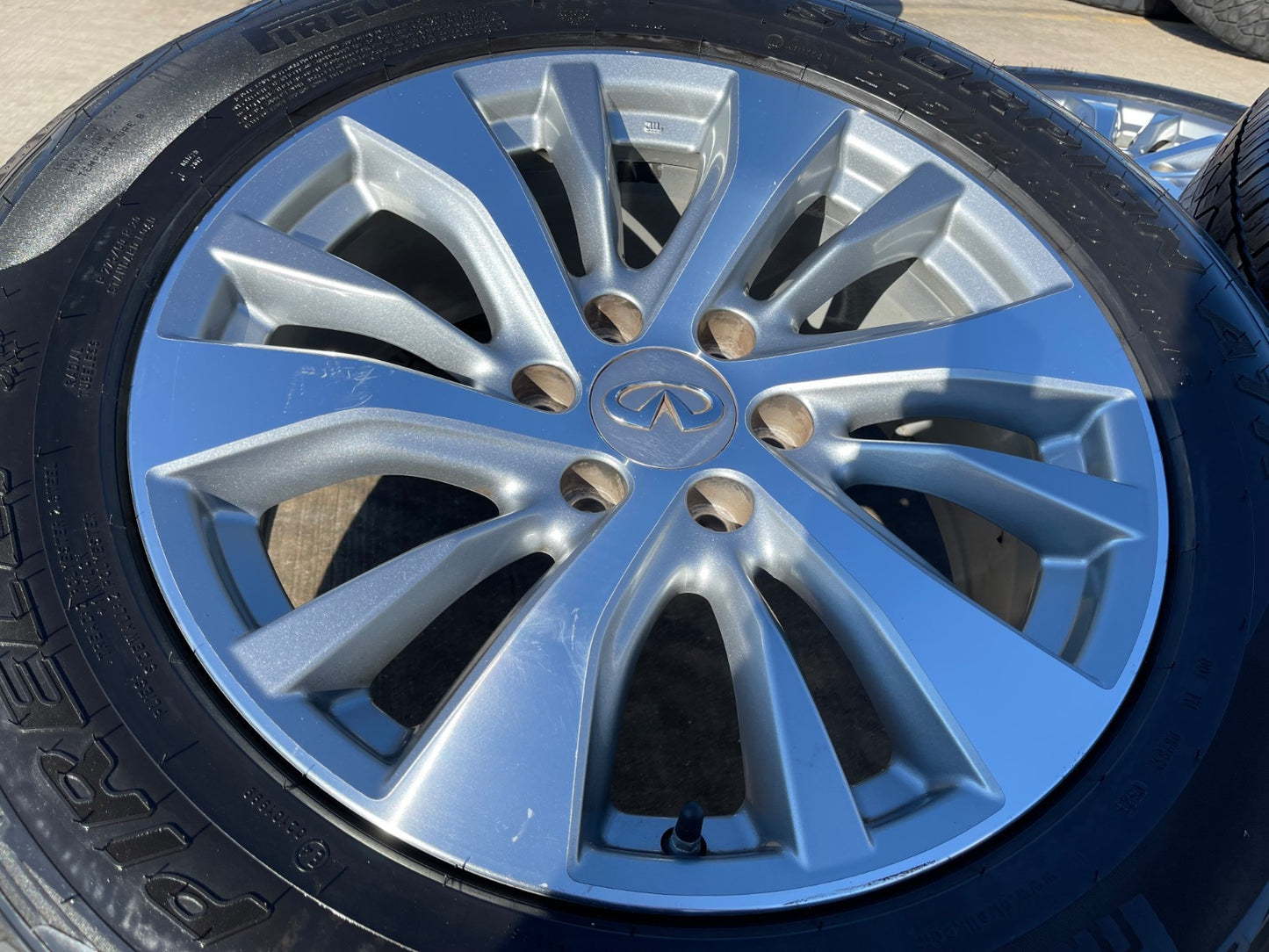 20" Infiniti QX56 QX80 OEM 73769 wheels rims Nissan Titan Armada tires