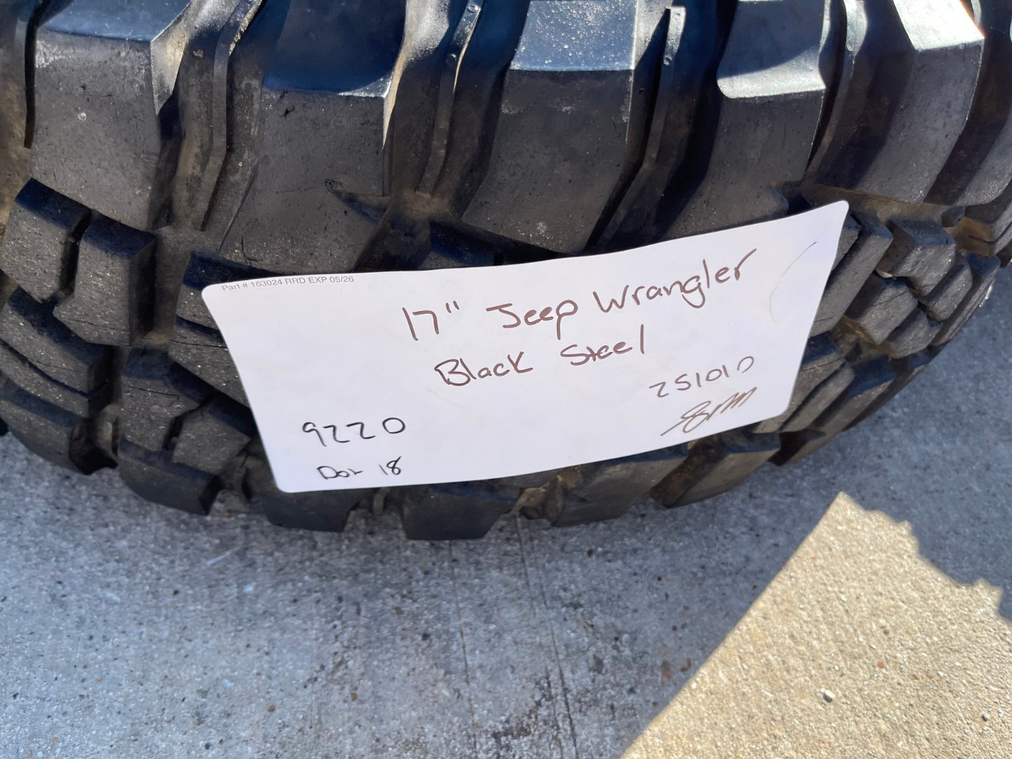 17" Jeep Wrangler Rubicon Sahara OEM wheels rims 9240 9220 black BFG KM3