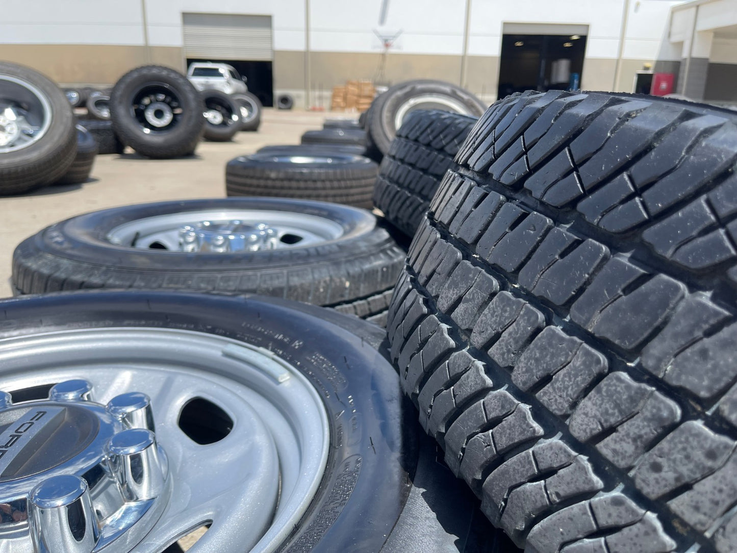 17" Ford F-250 F-350 OEM 3828 wheels rims SET 2024 2025 2026 MICHELIN A/T2