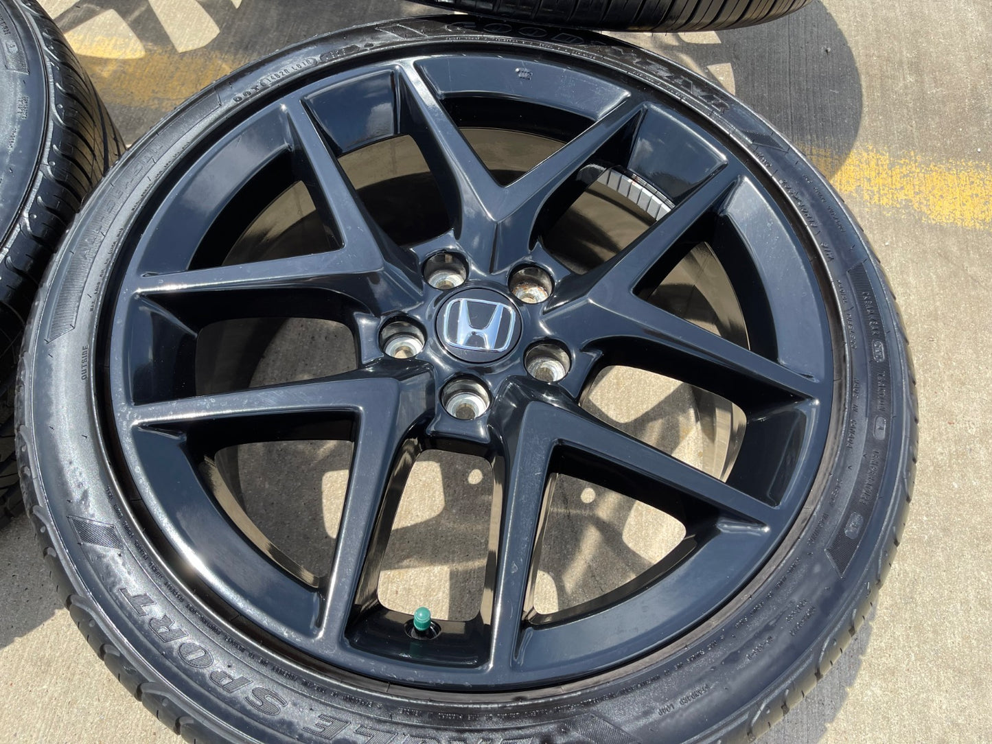 18" Honda Civic wheels rims OEM 10393 H-RV Accord tires SET GOODYEAR NEW