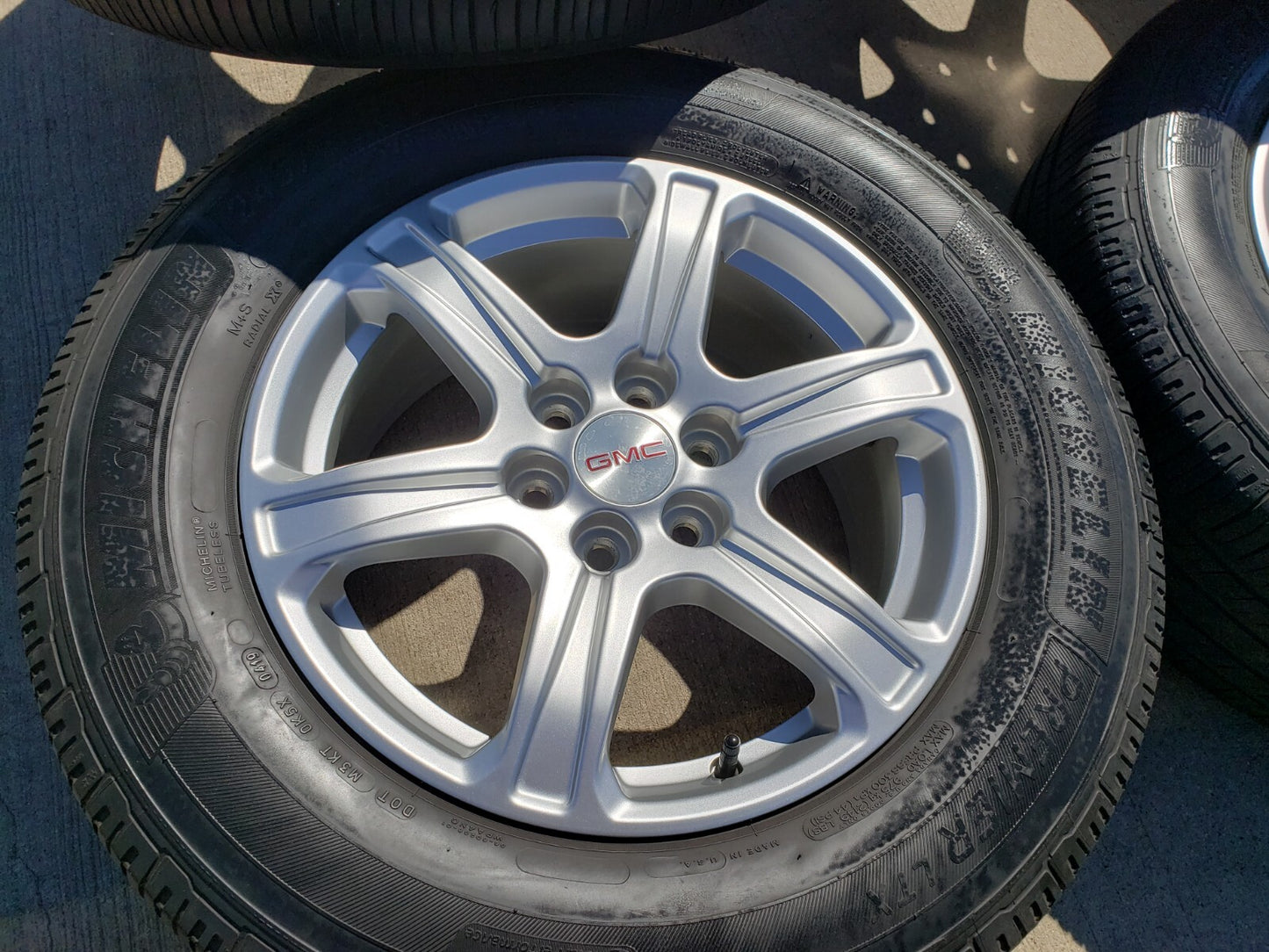 17" GMC Acadia Chevy Blazer Cadillac XT6 OEM wheels rims 5795 tires