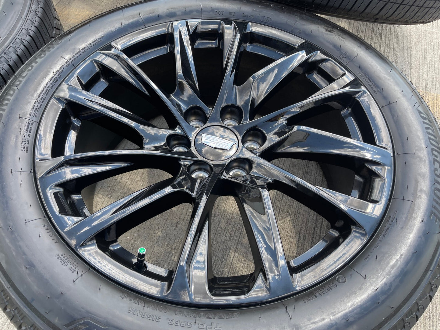 22" Cadillac Escalade black OEM 95027 wheels rims Chevy GMC 2024 2025 NEW