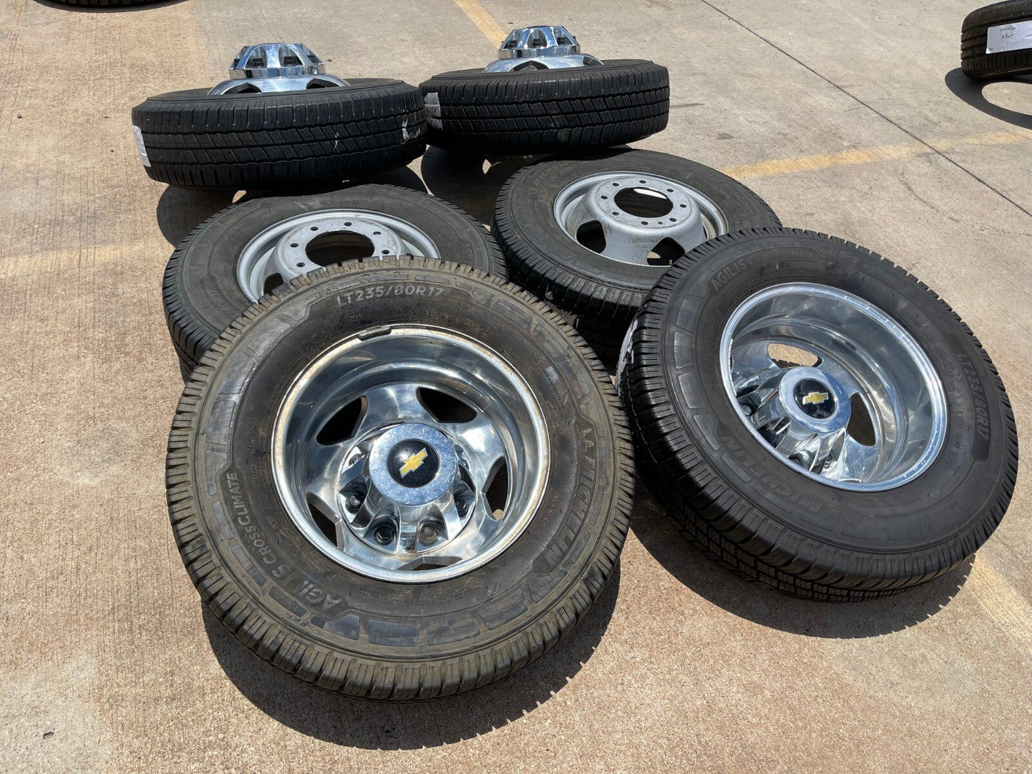 17" Chevy Silverado GMC Sierra 3500 Dually rims wheels OEM 5519 5520 MICHELIN