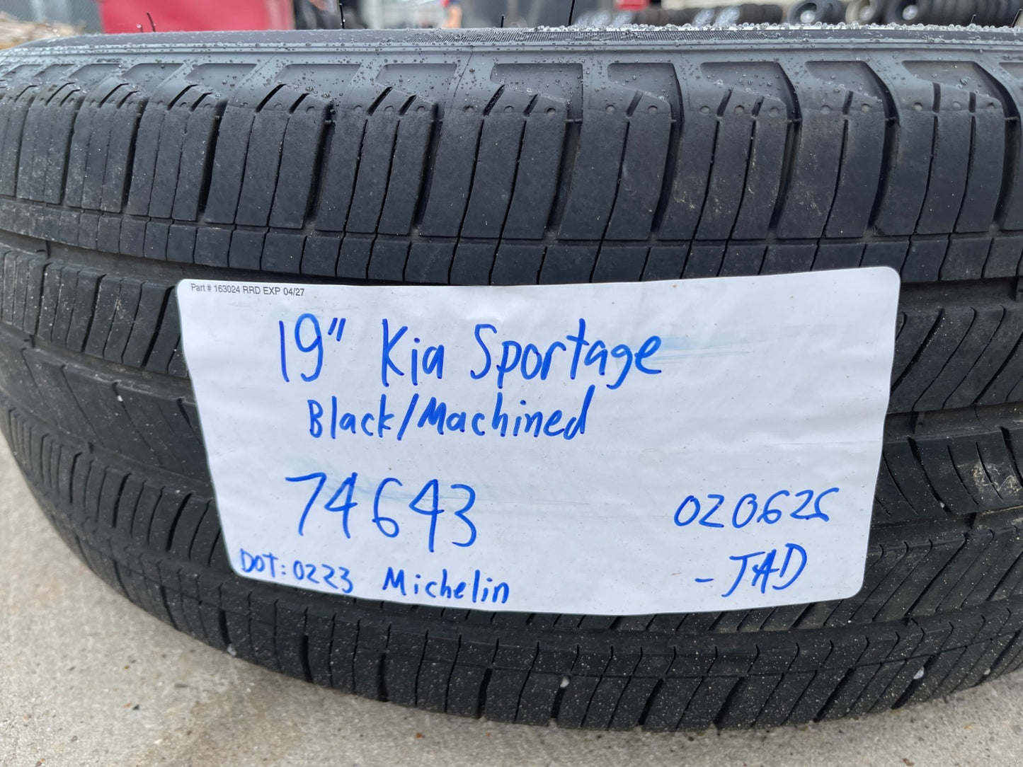 (1) 19" Kia Sportage Sorento Carnival OEM 74643 wheel rim spare 2024 2025 2026