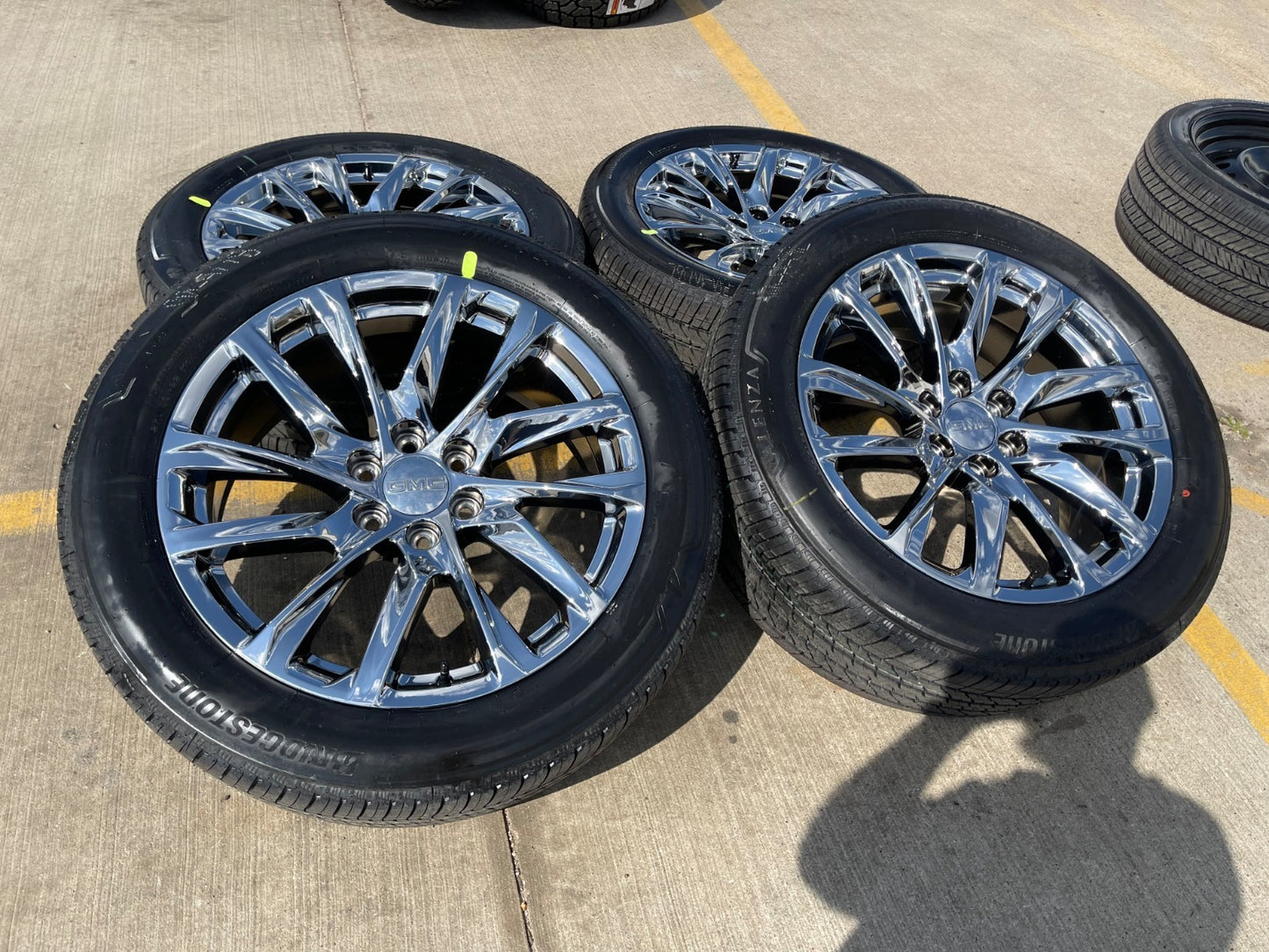 22" GMC Yukon Sierra Escalade OEM 95027 4875 wheels rims CHROME 2025 2026 NEW