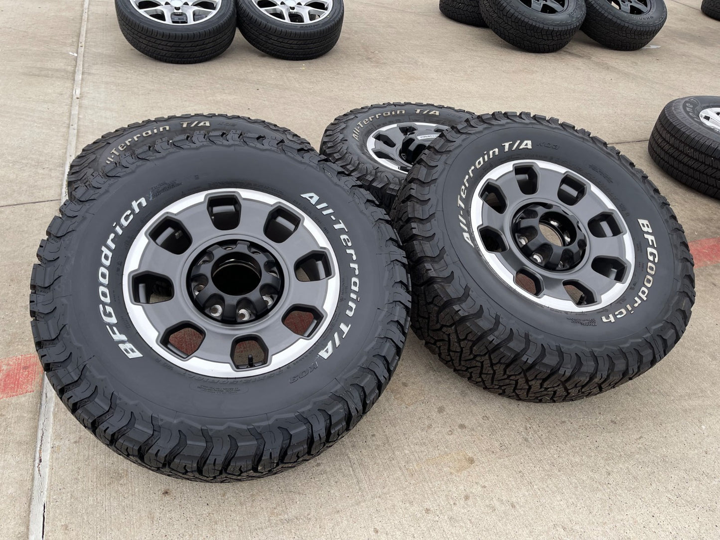 18" Ford F-250 F-350 OEM TREMOR rims wheels 10482 BFG KO2 KO3 A/T 35"