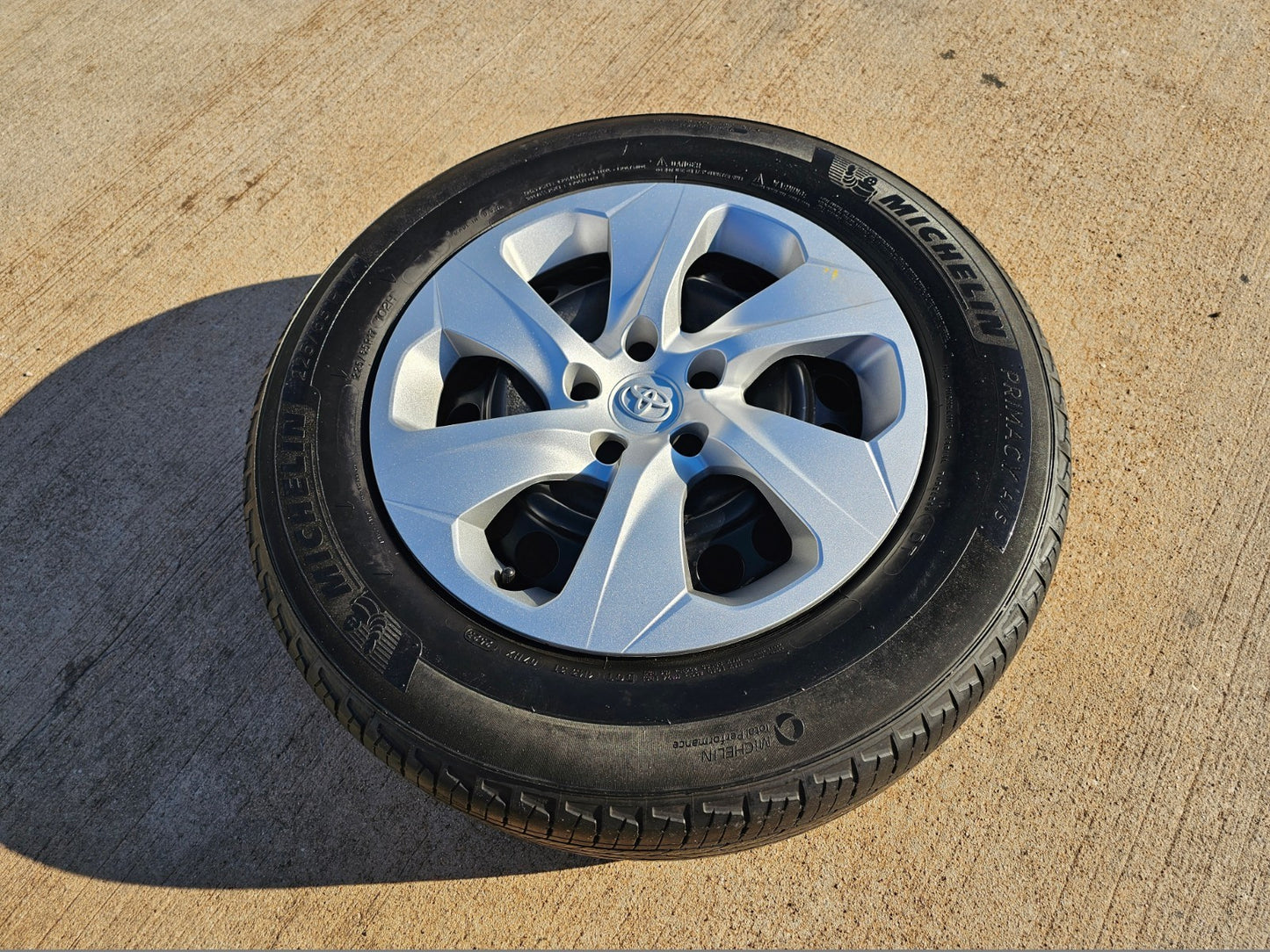 17" Toyota RAV4 OEM wheel rim 75241 Sienna CH-R tire 2020 2021 2022 2023 2024