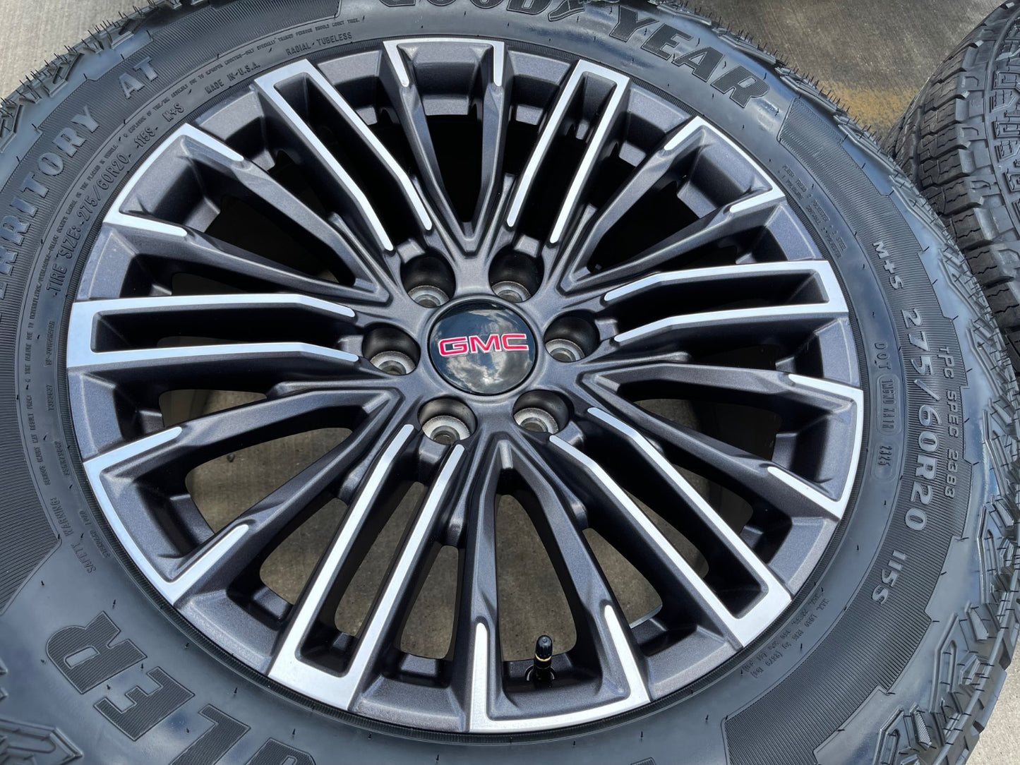 20" Chevy Silverado Tahoe GMC Sierra Yukon OEM wheels rims SET 2026 2027 NEW
