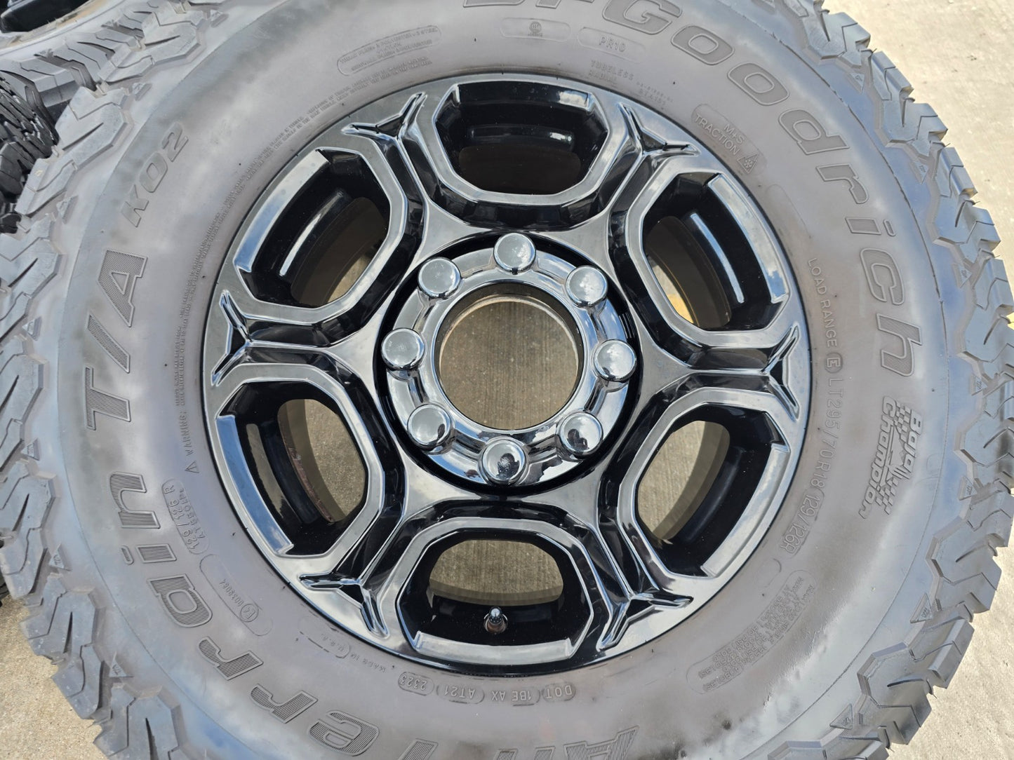 18" Ford F-250 F-350 Lariat FX-4 OEM black 10479 wheels rims 2025 2026 BFG 34"