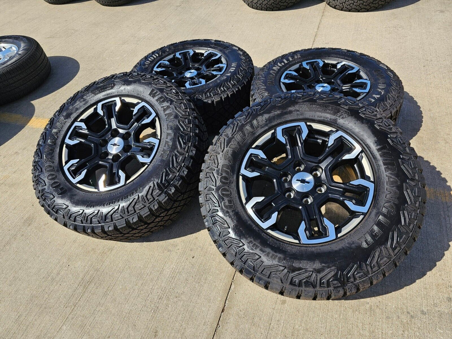 18" Chevy Silverado ZR2 Tahoe GMC Sierra OEM 95415 wheels rims 2024 2025 NEW
