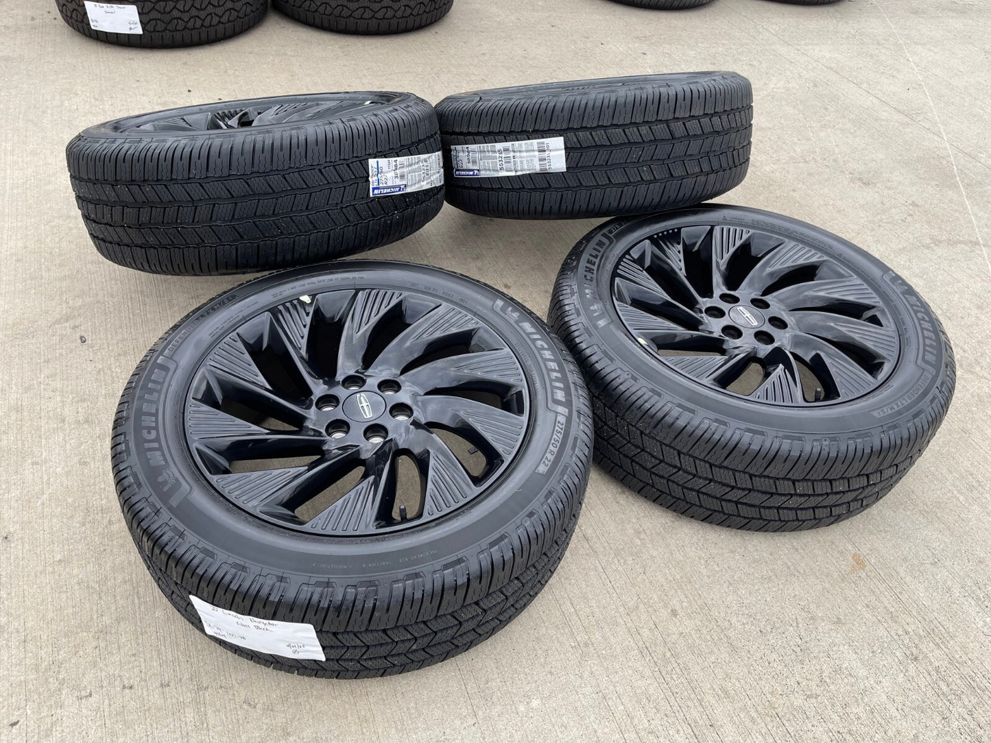 22" Lincoln Navigator OEM rims wheels BLACK LABEL 2024 2025 2026 MICHELIN NEW