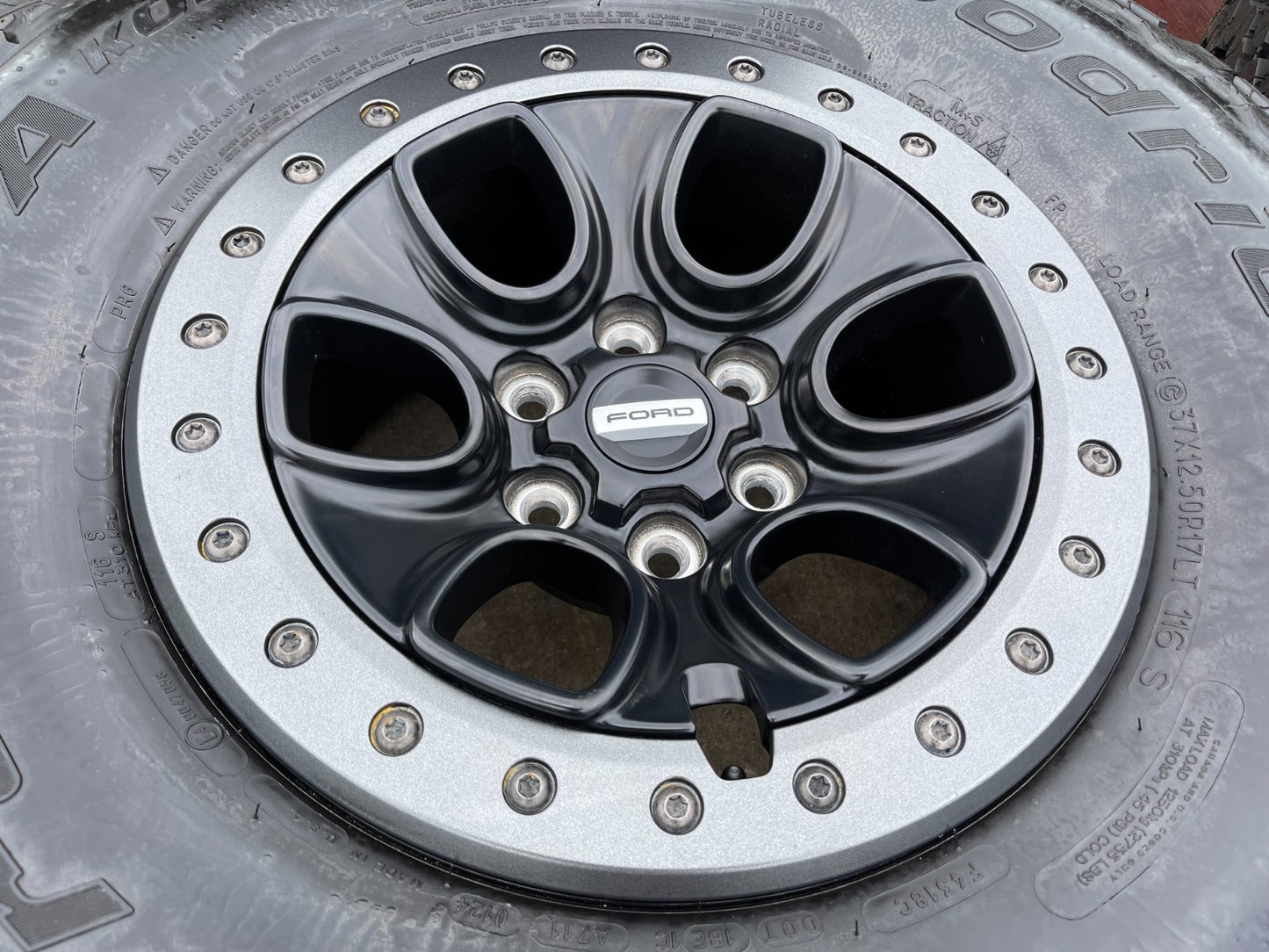 17" Ford F-150 Raptor OEM BEADLOCK rims wheels 10459 95210 BFG KO2 37" tires NEW