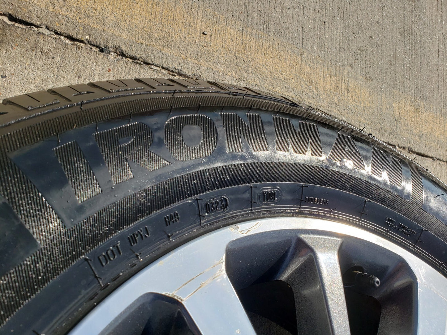 18" Ford F-150 Expedition 10142 OEM rims wheels tires IRONMAN