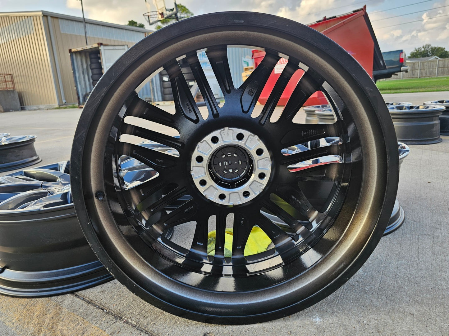NEW 24" Cadillac Escalade IQ Deep Space EV OEM SET wheels rims Hummer 2025-2027