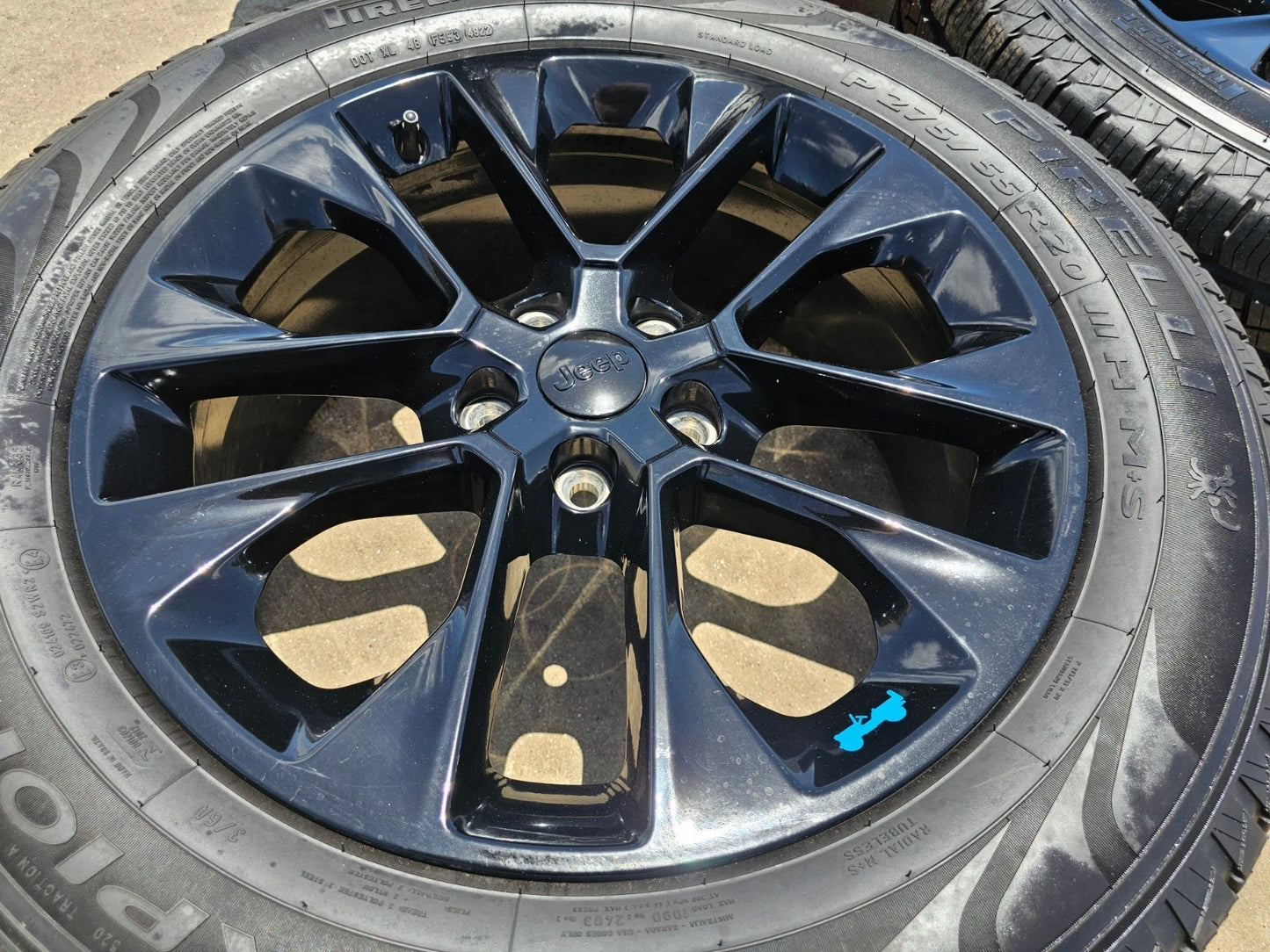 20" Jeep Wrangler HIGH ALTITUDE 9262 96902 OEM wheels rims Gladiator PIRELLI