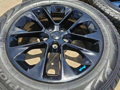 20" Jeep Wrangler HIGH ALTITUDE 9262 96902 OEM wheels rims Gladiator PIRELLI