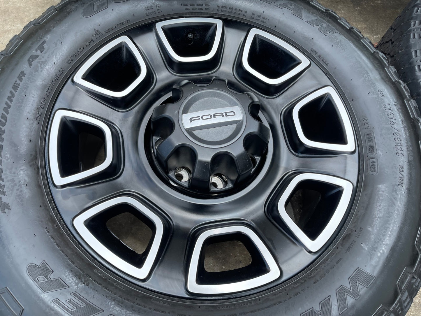 20" Ford F-250 F-350 OEM 10486 10301 Lariat Platinum wheels rims tires GOODYEAR