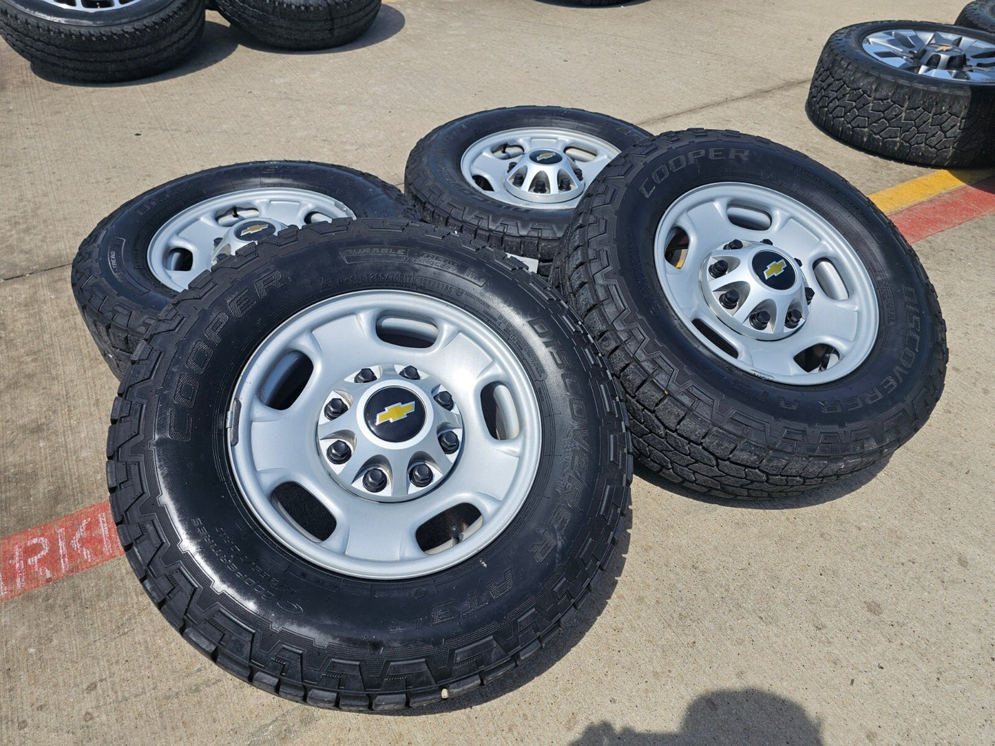 17" Chevy Silverado GMC Sierra 2500 3500 OEM 8095 wheels COOPER A/T3