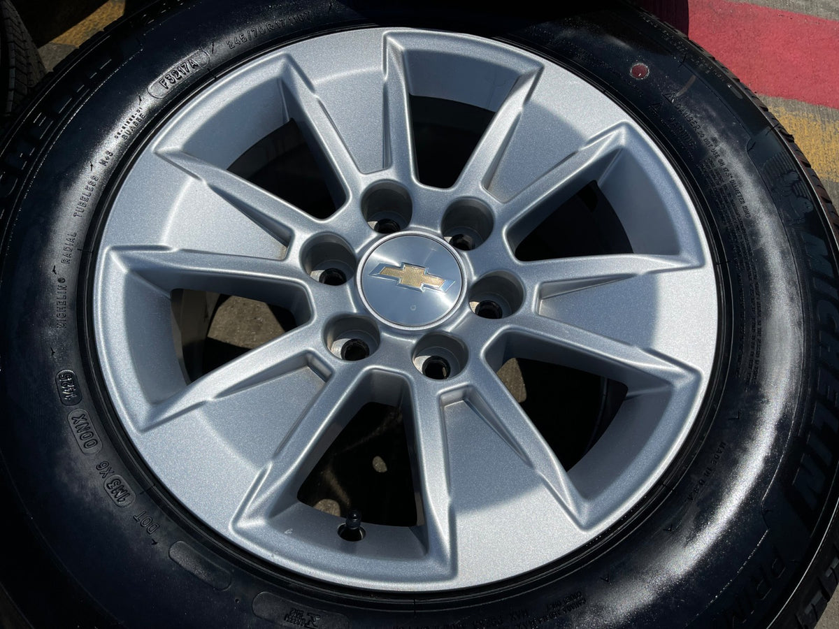 17" Chevy Silverado OEM wheels rims 5908 Colorado GMC Canyon MICHELIN SET