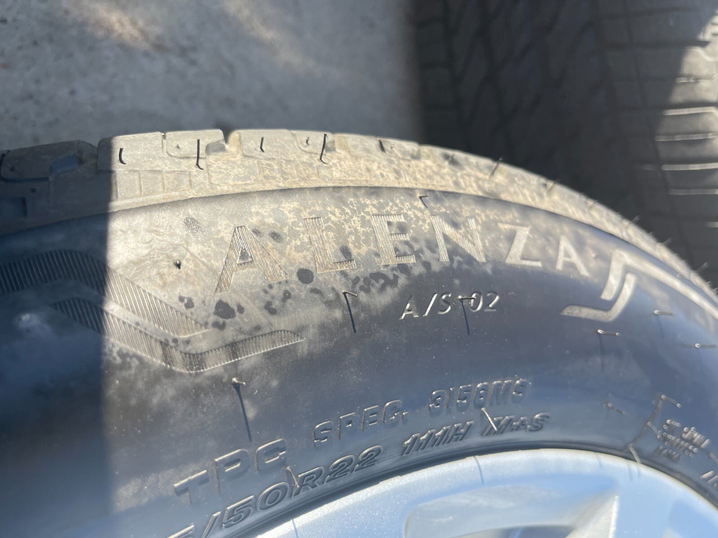 22" Cadillac Escalade Platinum OEM wheels rims 95026 4873 tires