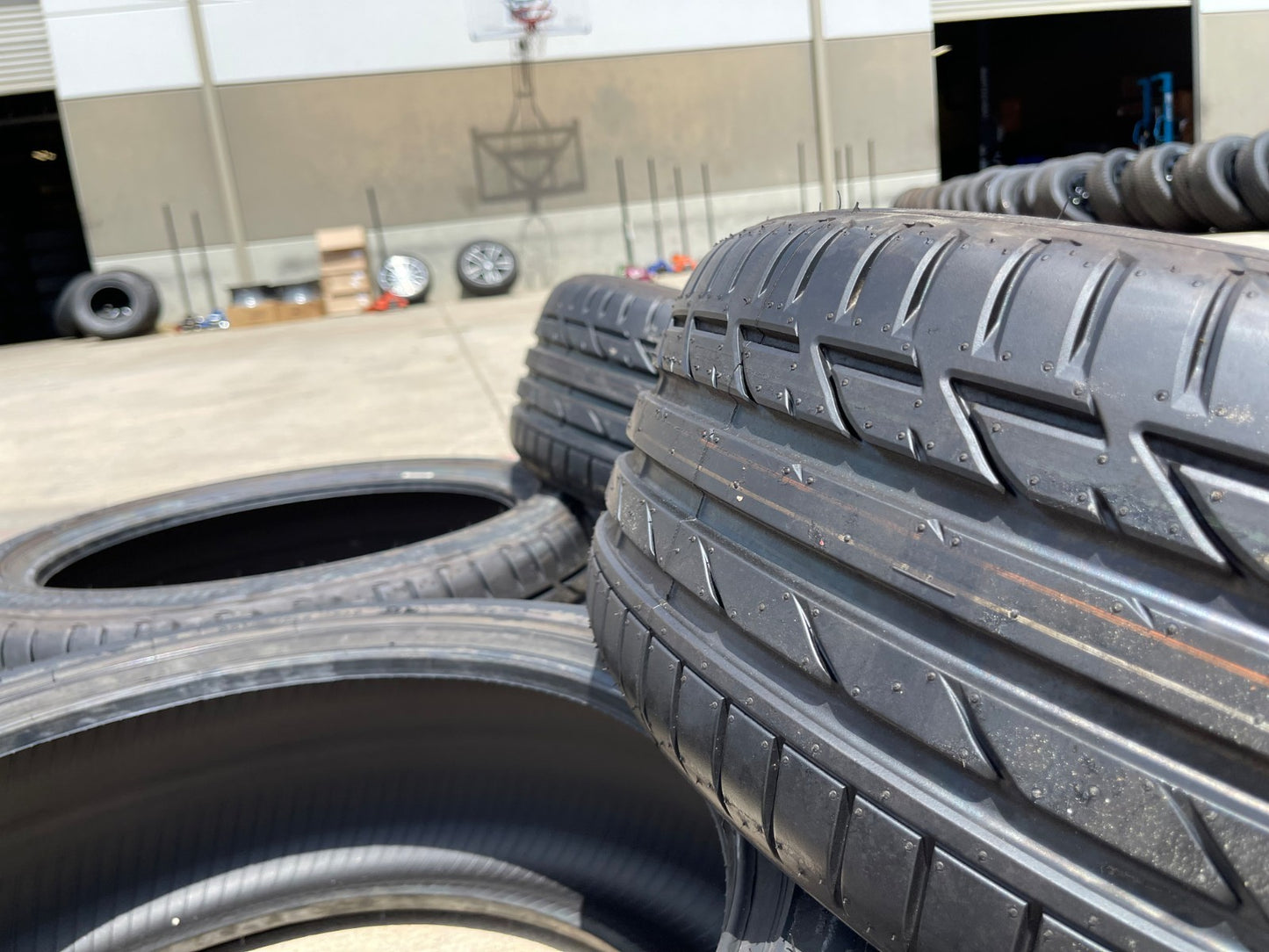 (4) 225/45/19 Bridgestone Potenza S001 RFT tires 225/45R19 92W BRAND NEW!